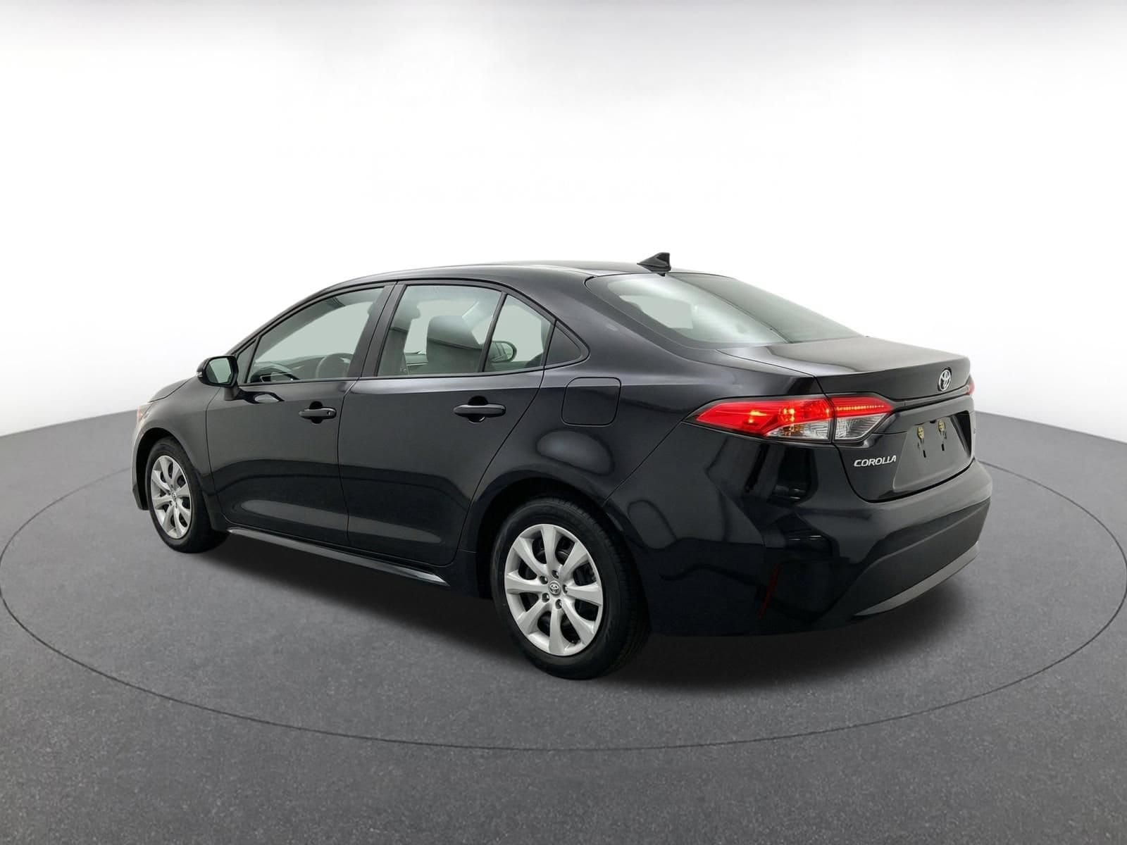Thumbnail: 2025 Toyota Corolla - 7