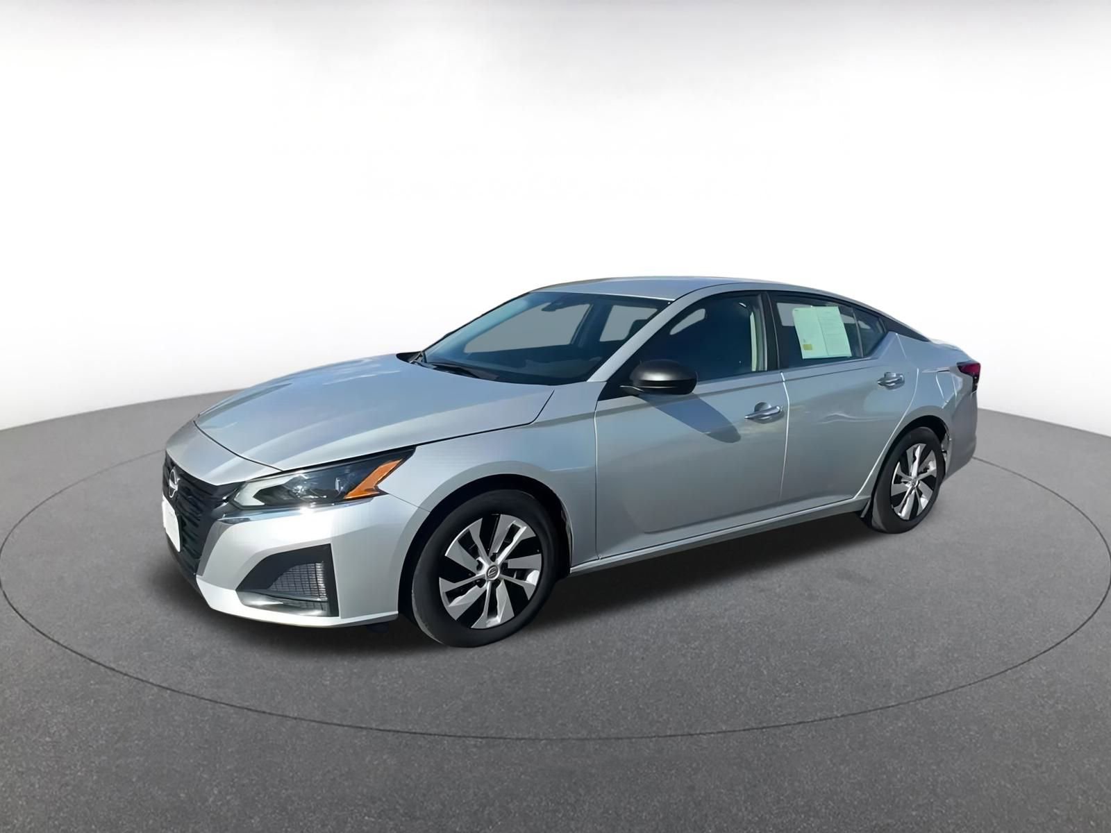 Thumbnail: 2024 Nissan Altima - 8