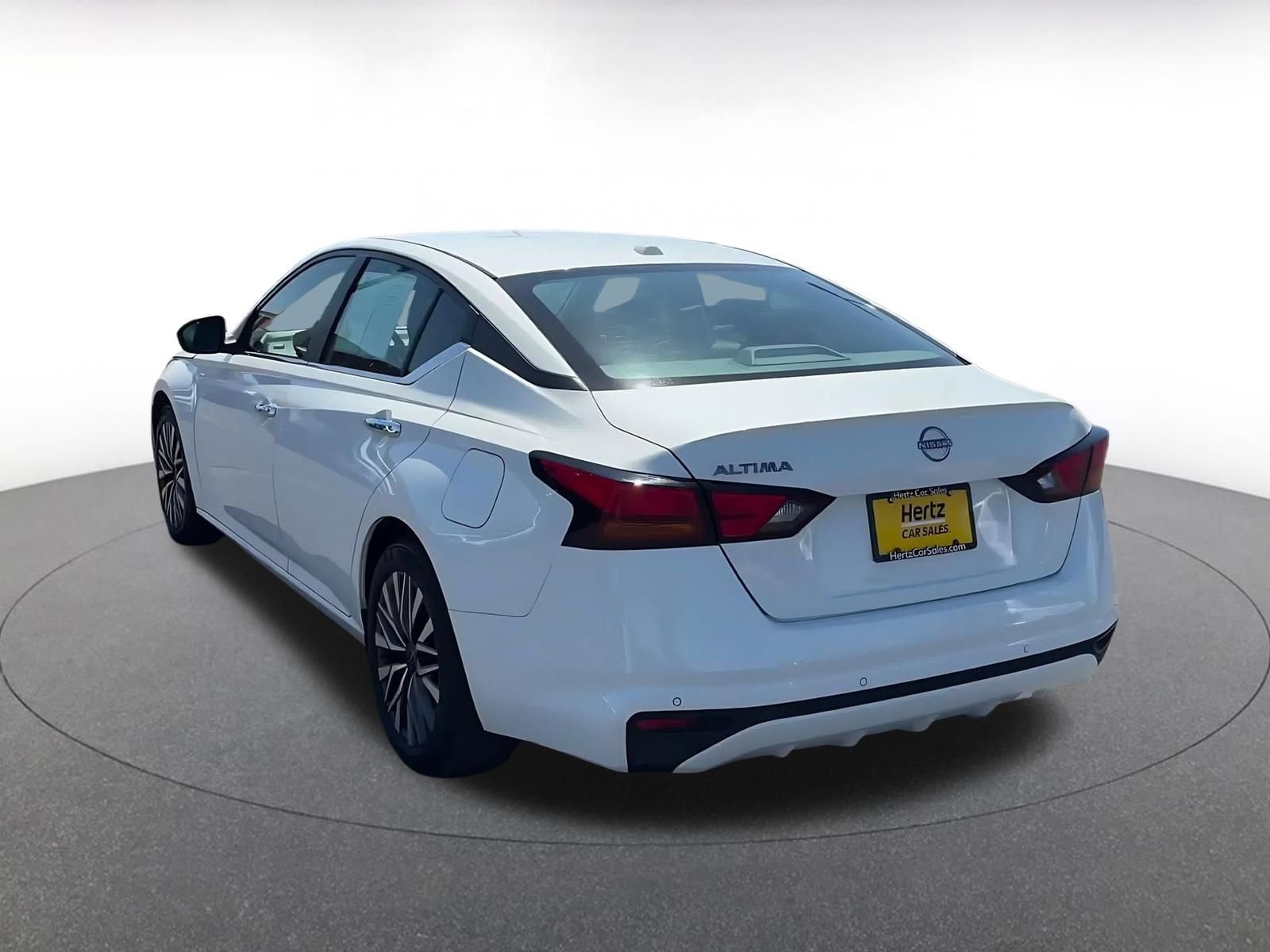 Thumbnail: 2025 Nissan Altima - 10