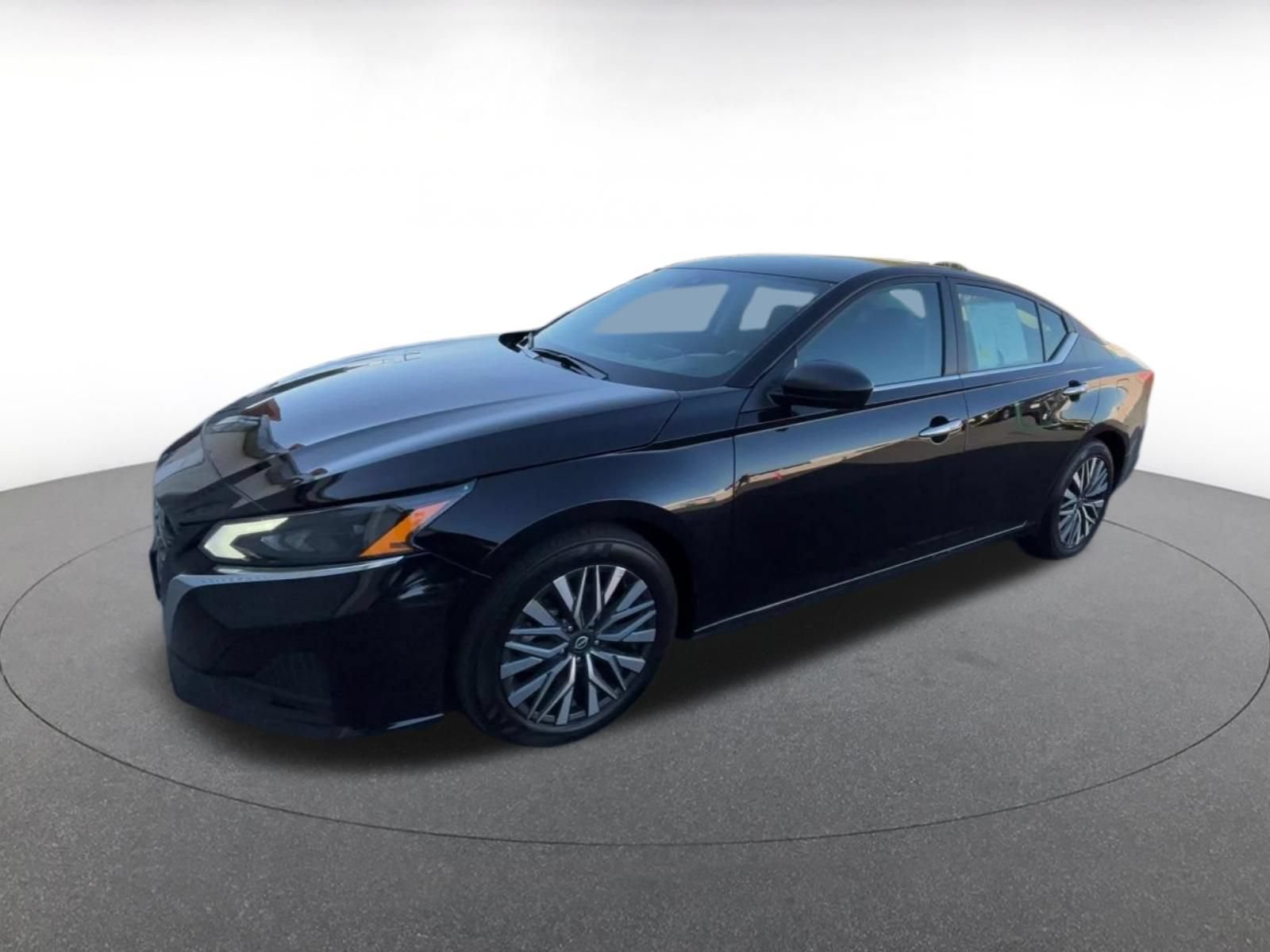 Thumbnail: 2025 Nissan Altima - 7