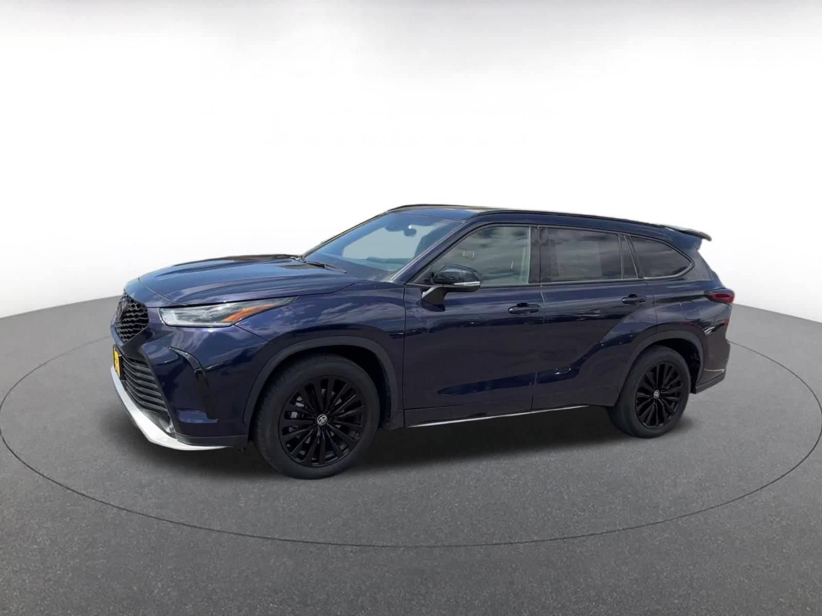 Thumbnail: 2025 Toyota Highlander - 7