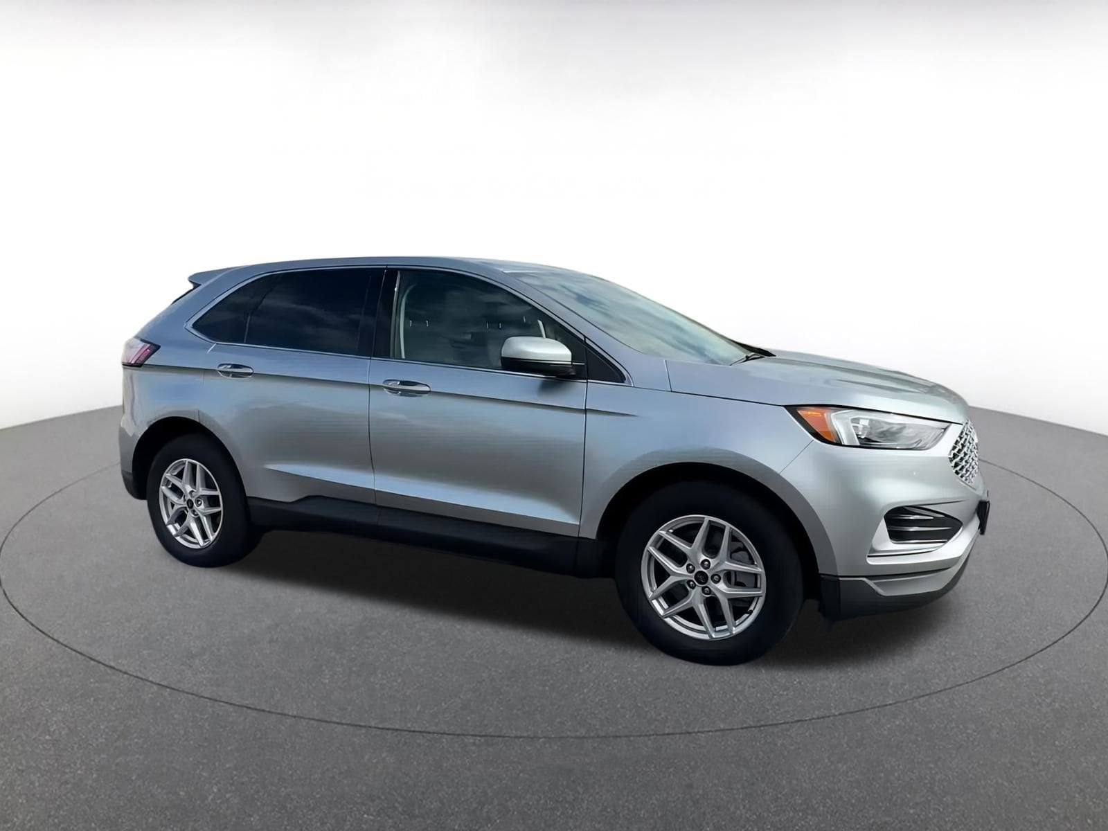 Thumbnail: 2024 Ford Edge - 2