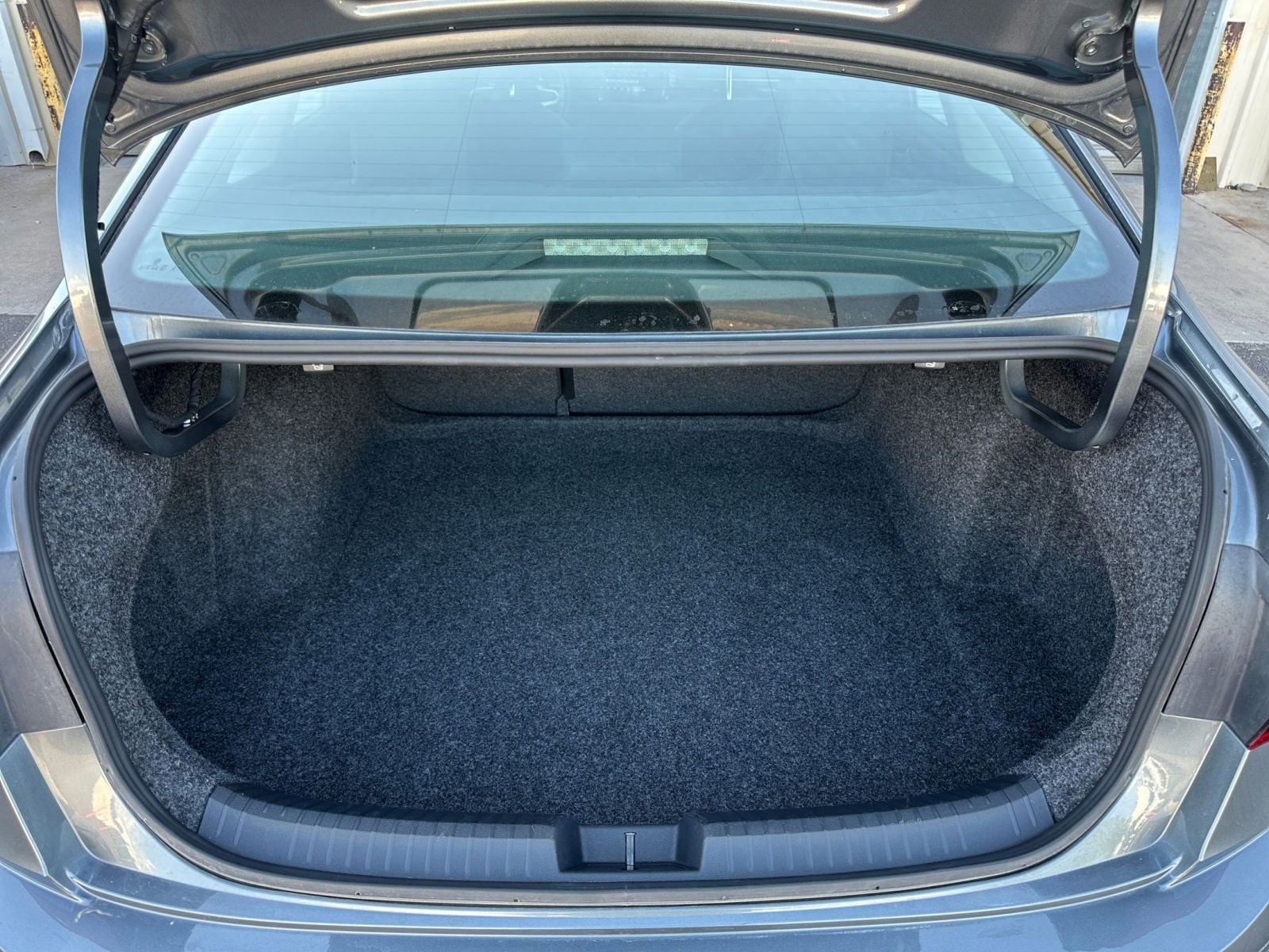 Thumbnail: 2025 Volkswagen Jetta - 31