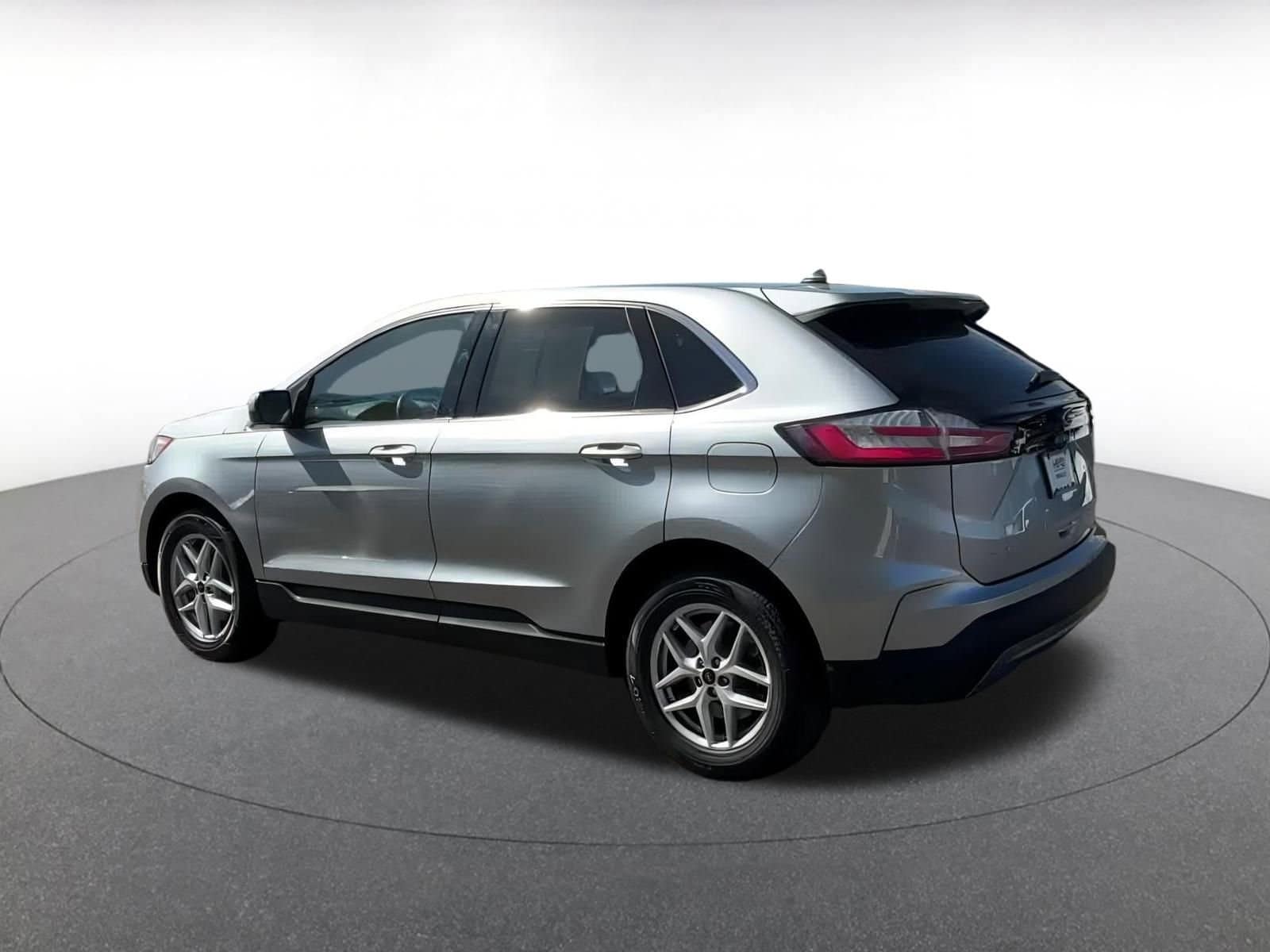 Thumbnail: 2024 Ford Edge - 10