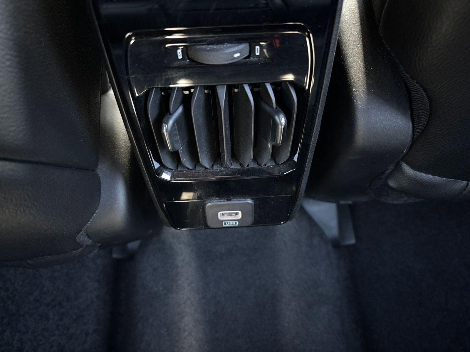 Thumbnail: 2025 Jeep Compass - 23