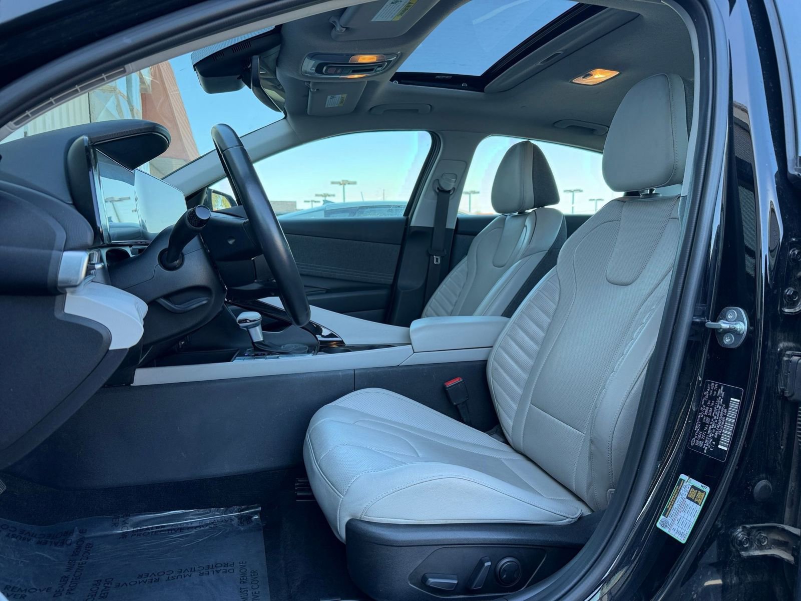 Thumbnail: 2025 Hyundai Elantra - 28