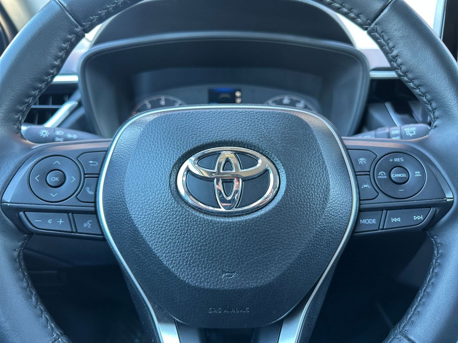 Thumbnail: 2025 Toyota Corolla Cross - 27