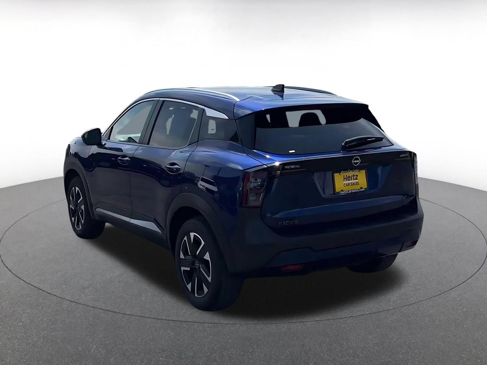 Thumbnail: 2026 Nissan Kicks - 10