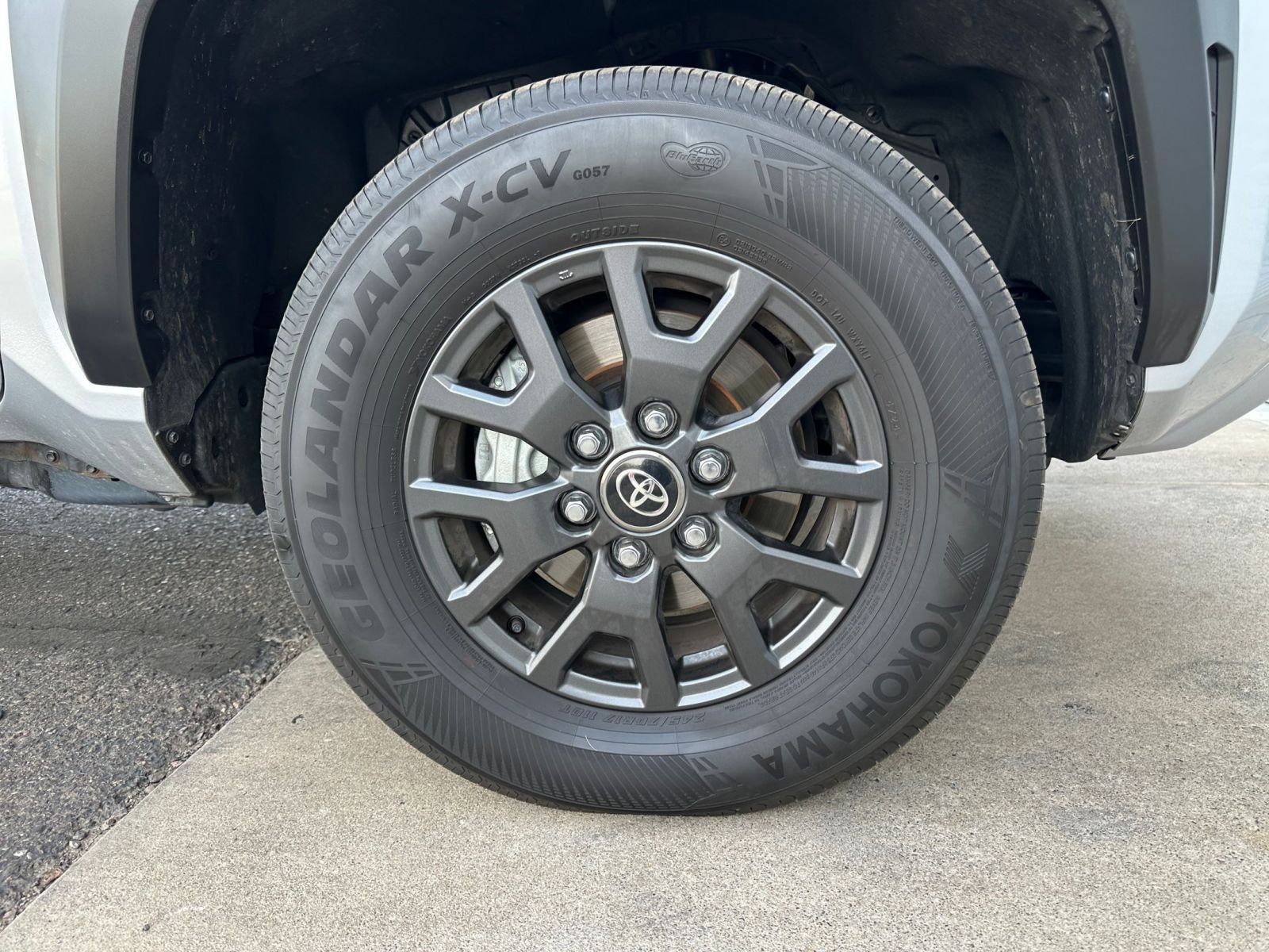 Thumbnail: 2025 Toyota 4Runner - 29