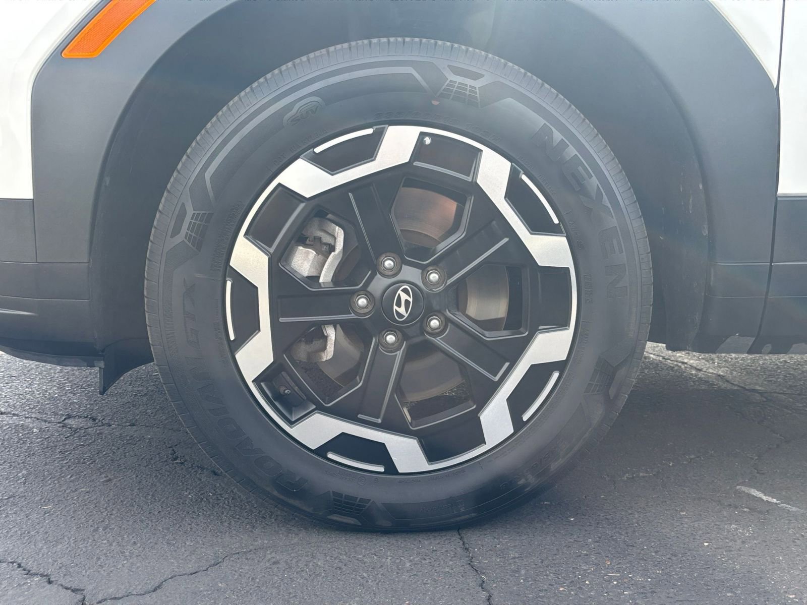 Thumbnail: 2025 Hyundai Santa Fe - 32