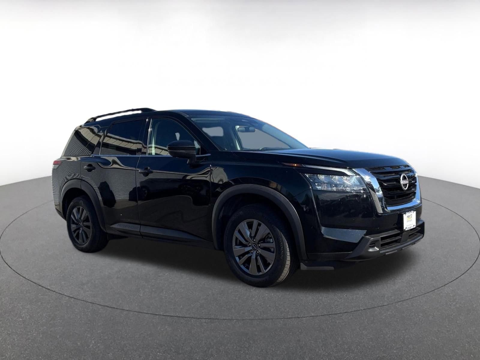 Thumbnail: 2025 Nissan Pathfinder - 1