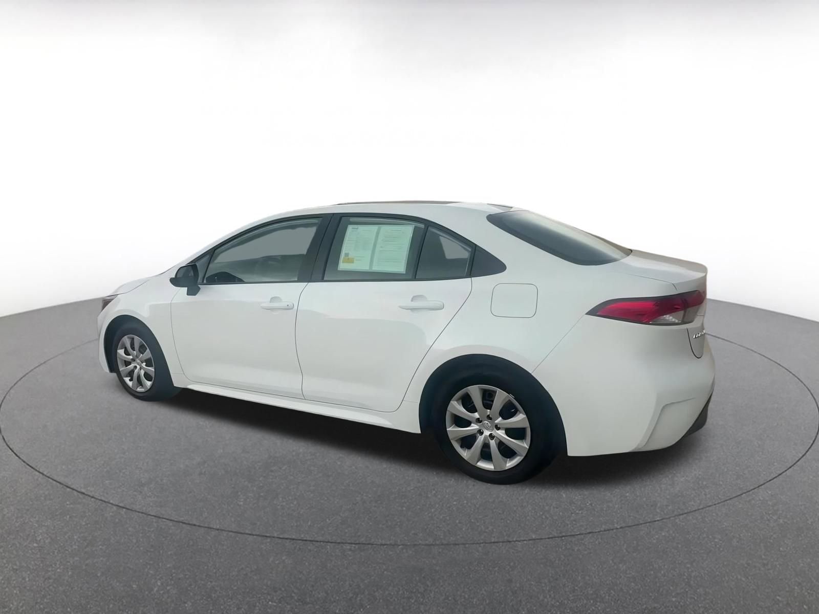 Thumbnail: 2025 Toyota Corolla - 10