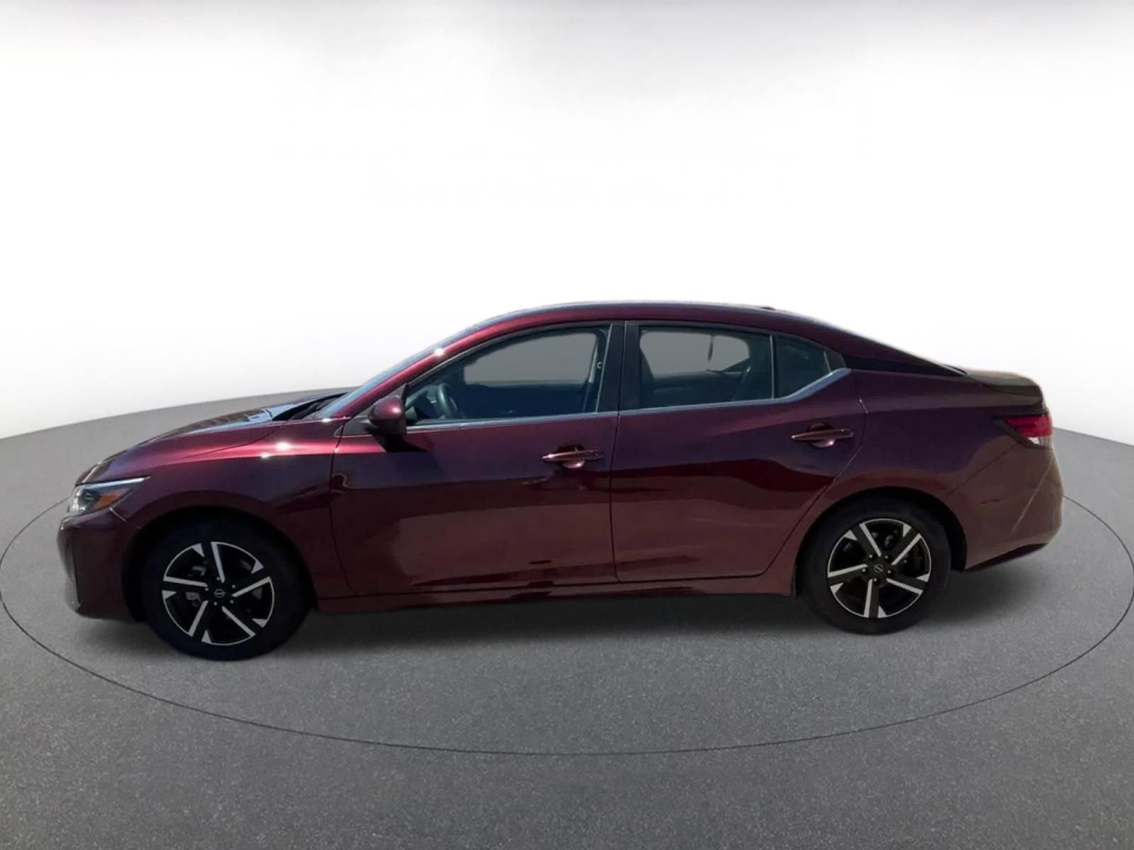 Thumbnail: 2025 Nissan Sentra - 9