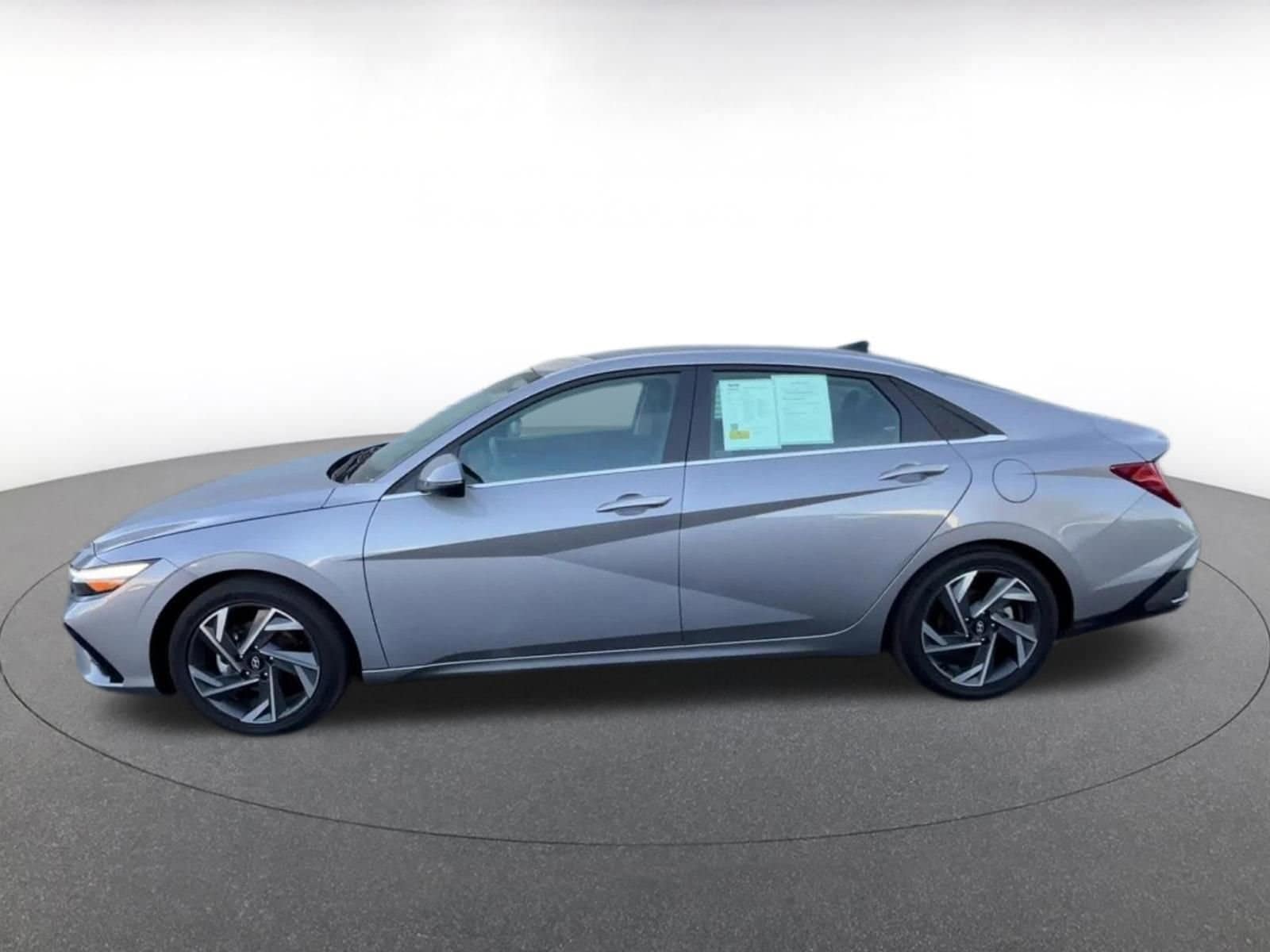 Thumbnail: 2025 Hyundai Elantra - 9