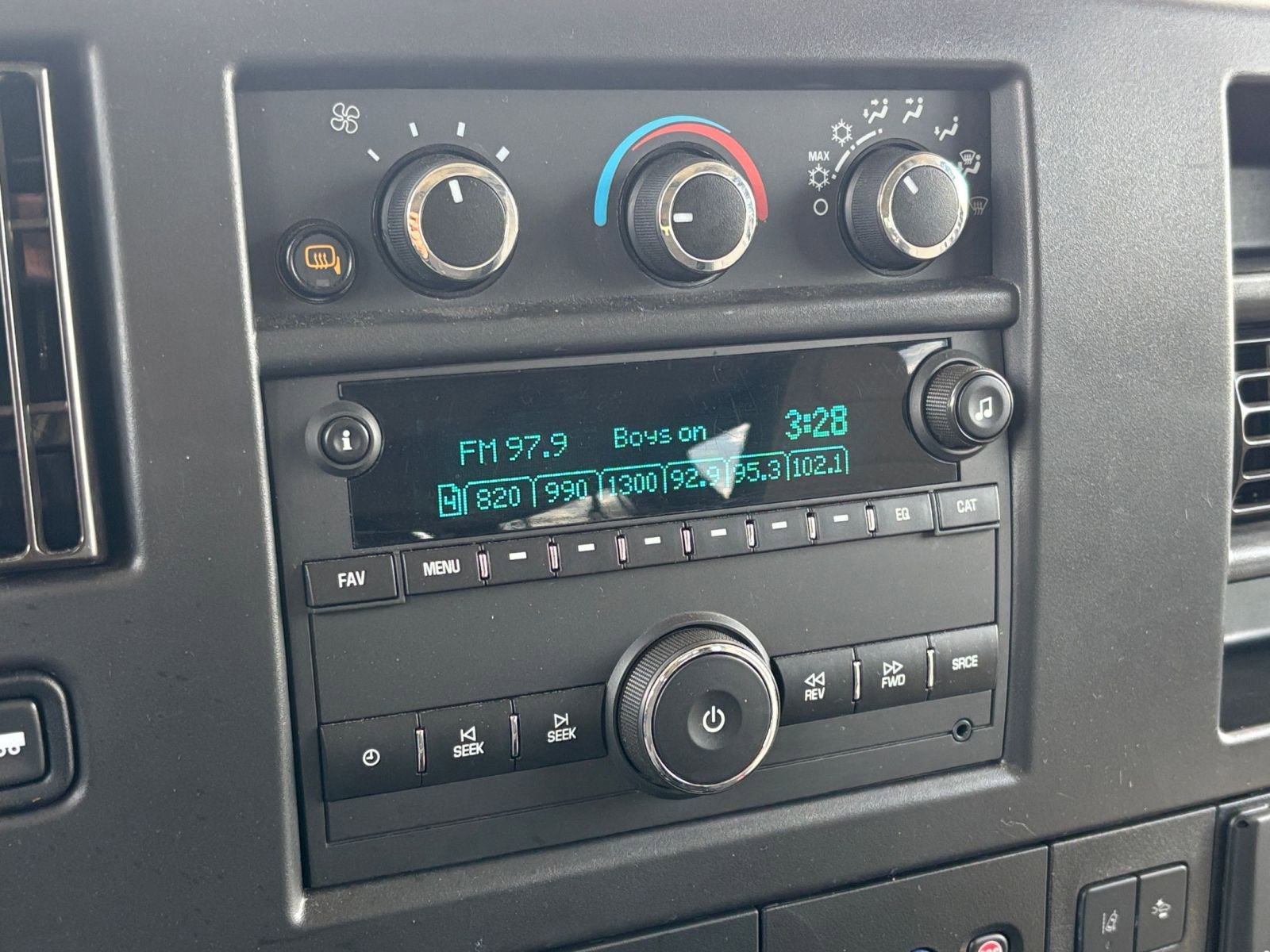 Thumbnail: 2025 Chevrolet Express - 20