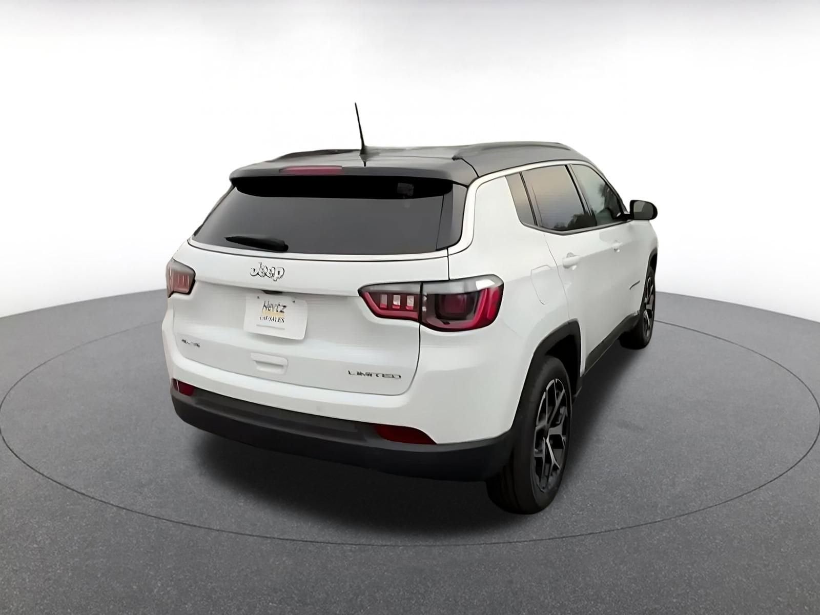 Thumbnail: 2025 Jeep Compass - 14