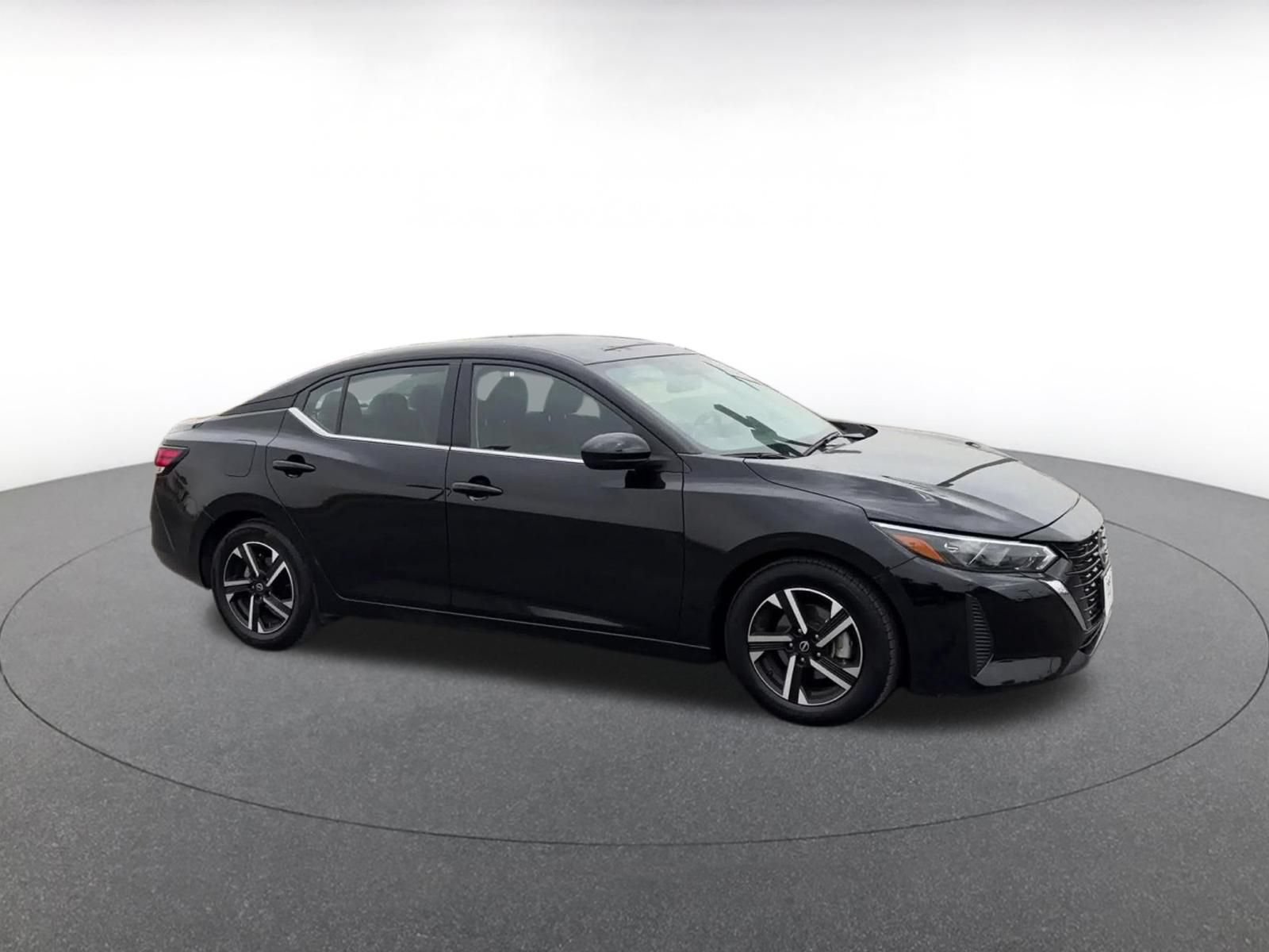 Thumbnail: 2025 Nissan Sentra - 2