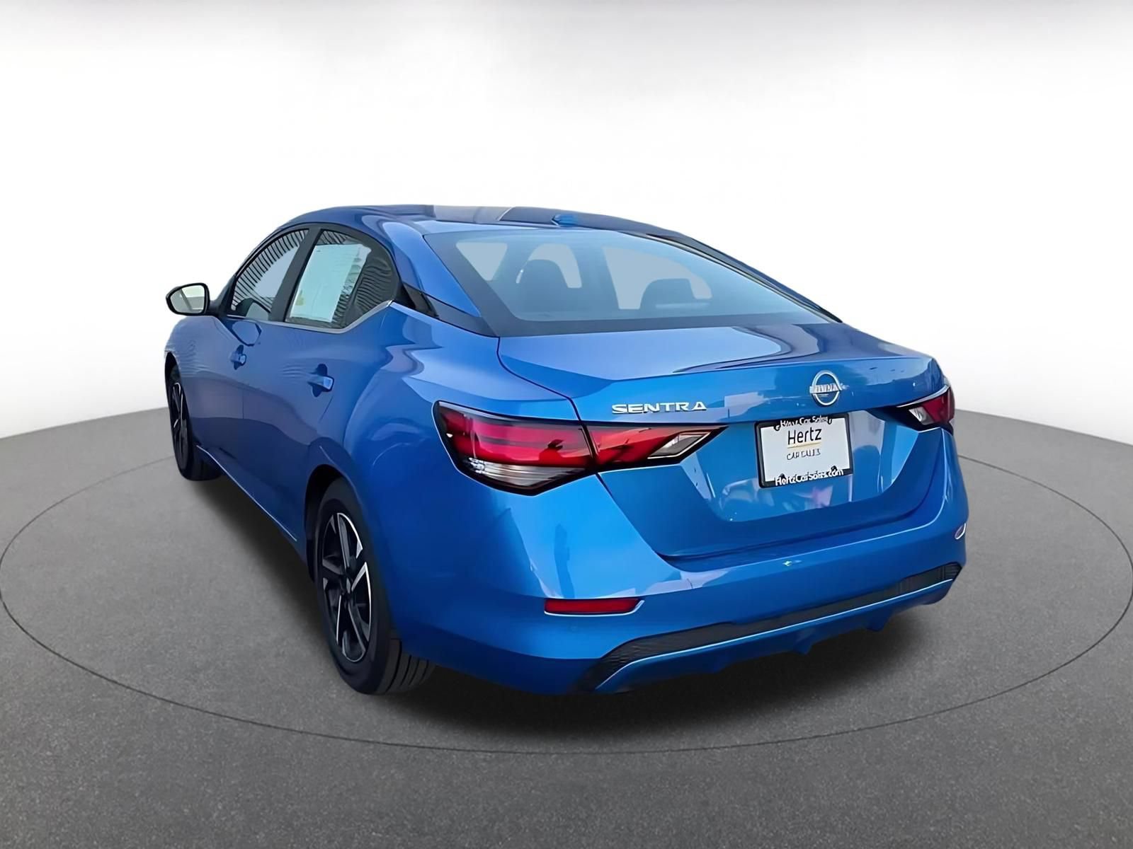 Thumbnail: 2025 Nissan Sentra - 10