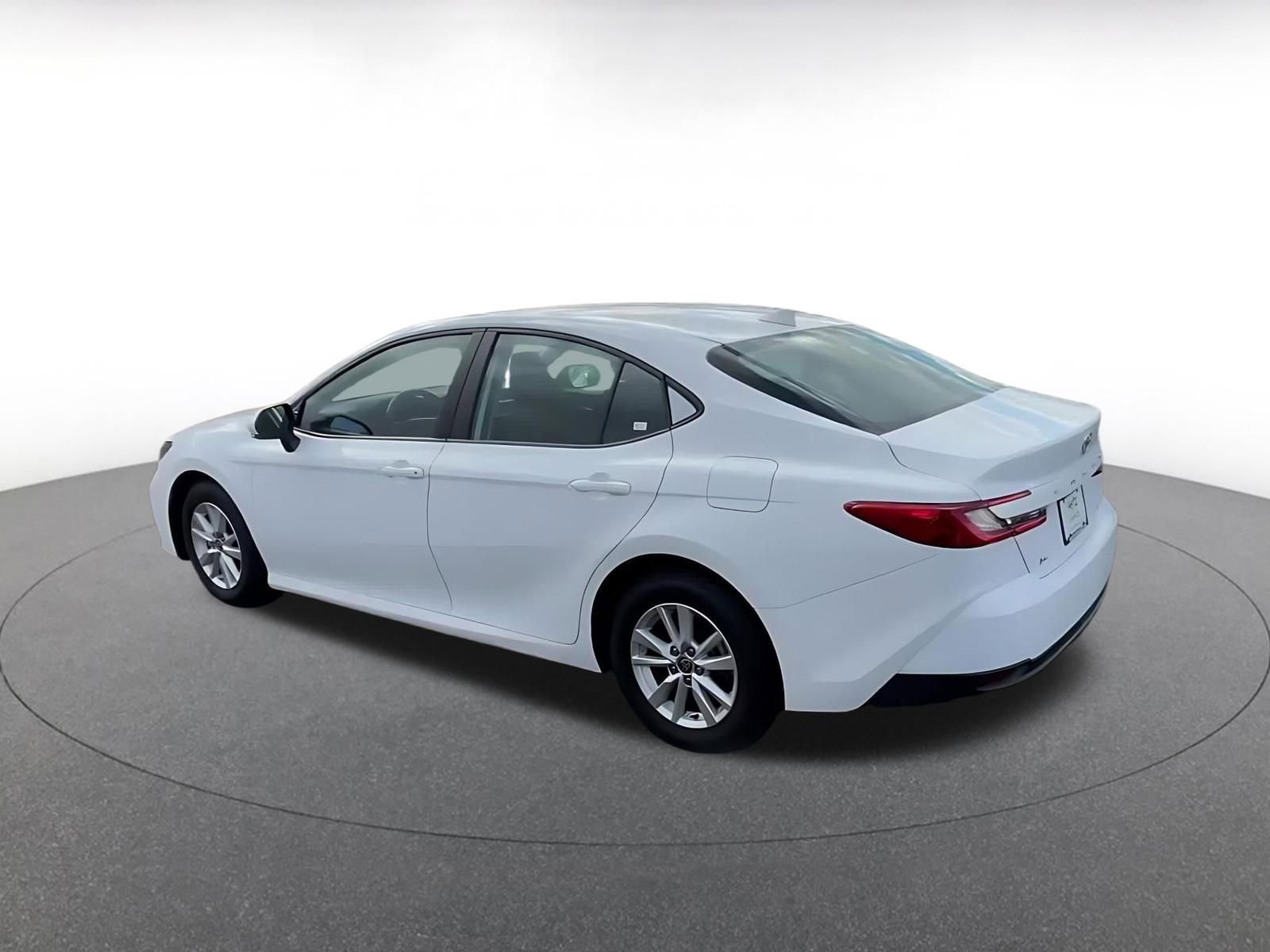 Thumbnail: 2025 Toyota Camry - 10