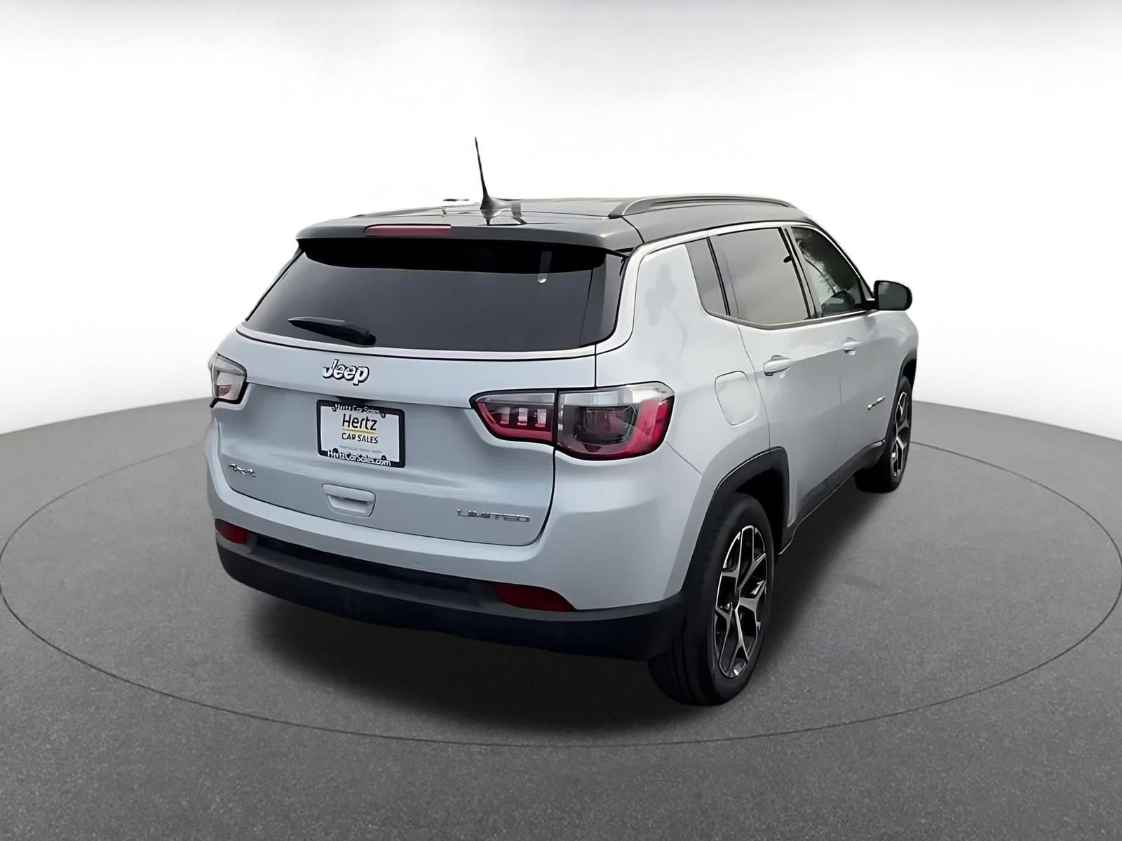 Thumbnail: 2025 Jeep Compass - 15