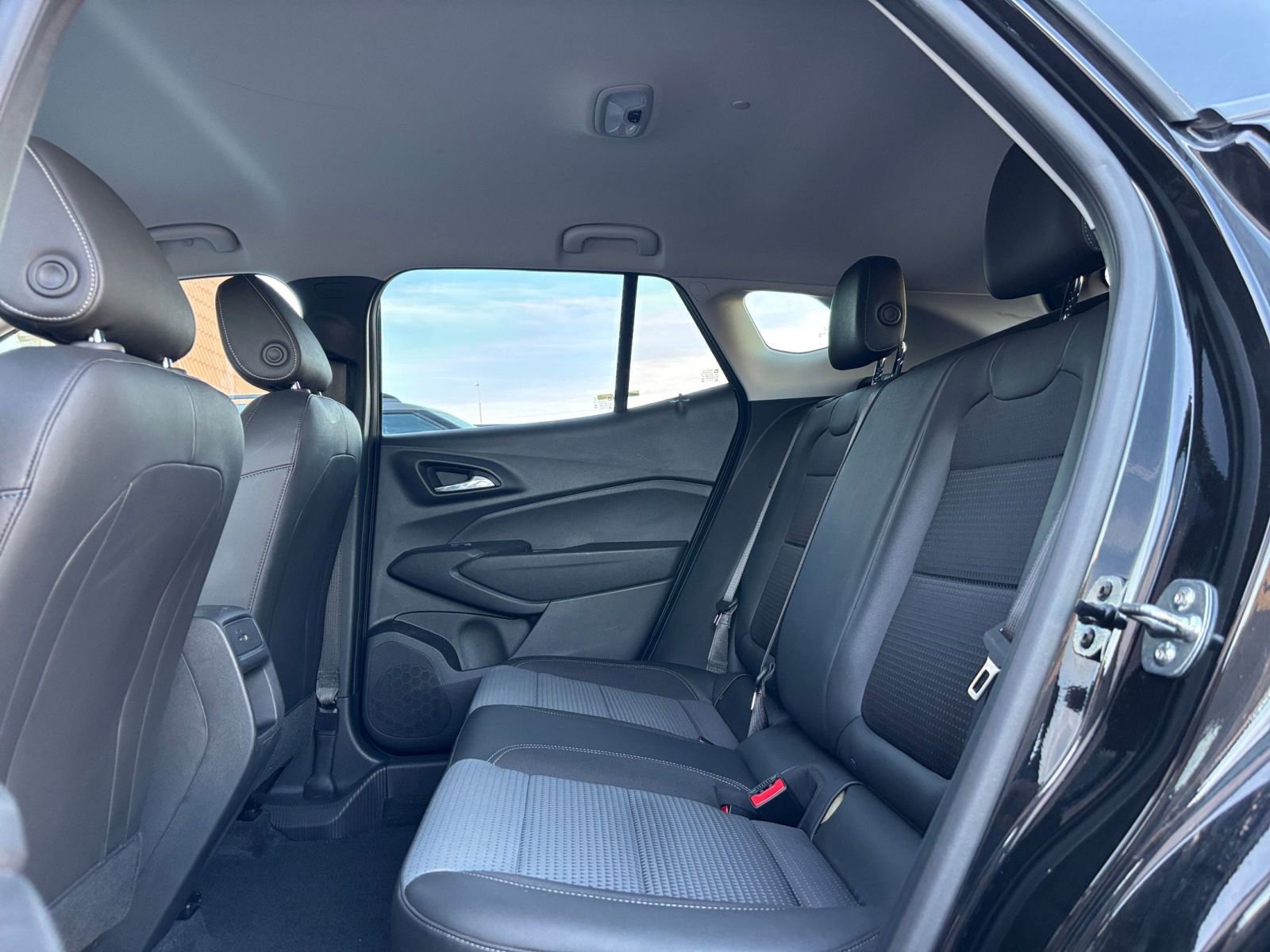 Thumbnail: 2025 Chevrolet Trax - 23