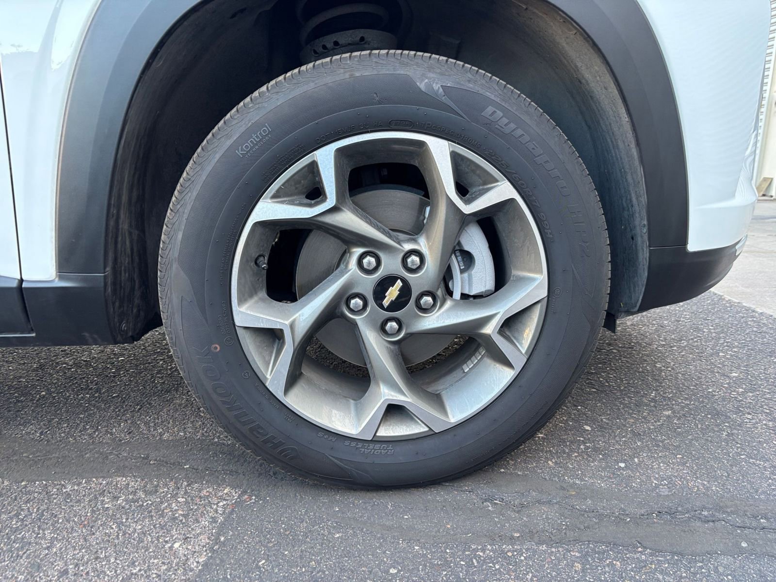 Thumbnail: 2025 Chevrolet Trax - 28