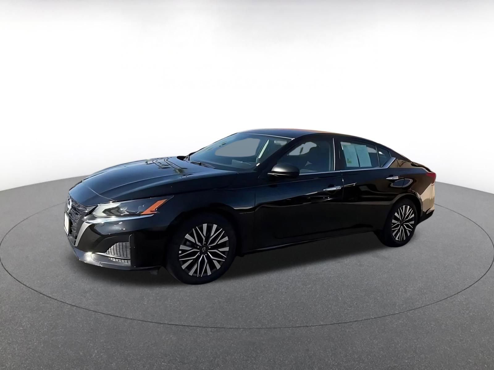 Thumbnail: 2025 Nissan Altima - 7