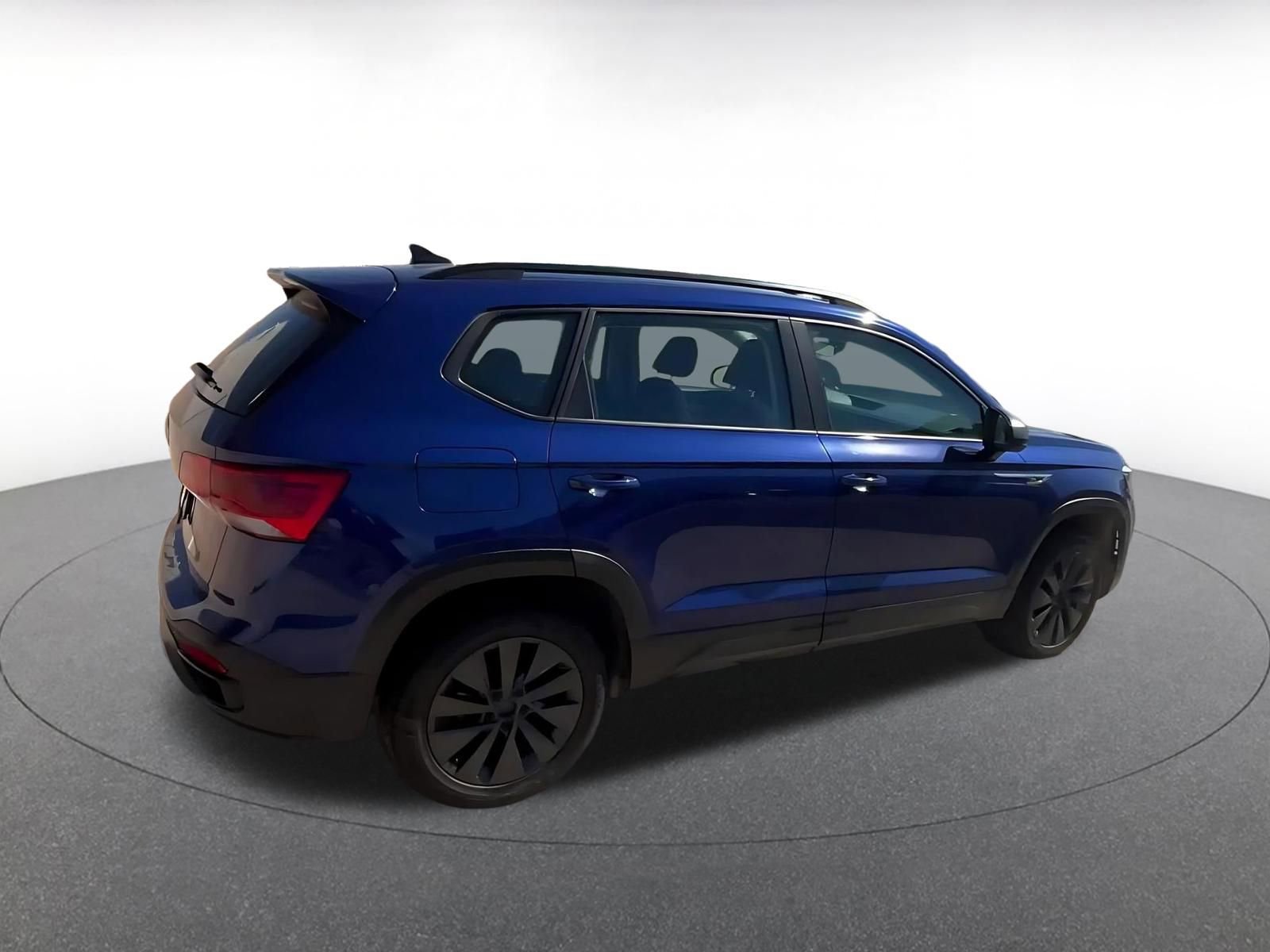 Thumbnail: 2023 Volkswagen Taos - 15