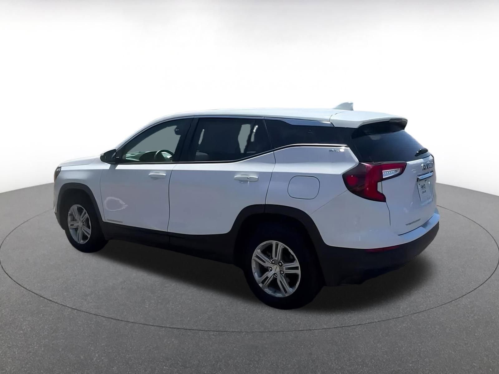 Thumbnail: 2024 GMC Terrain - 10