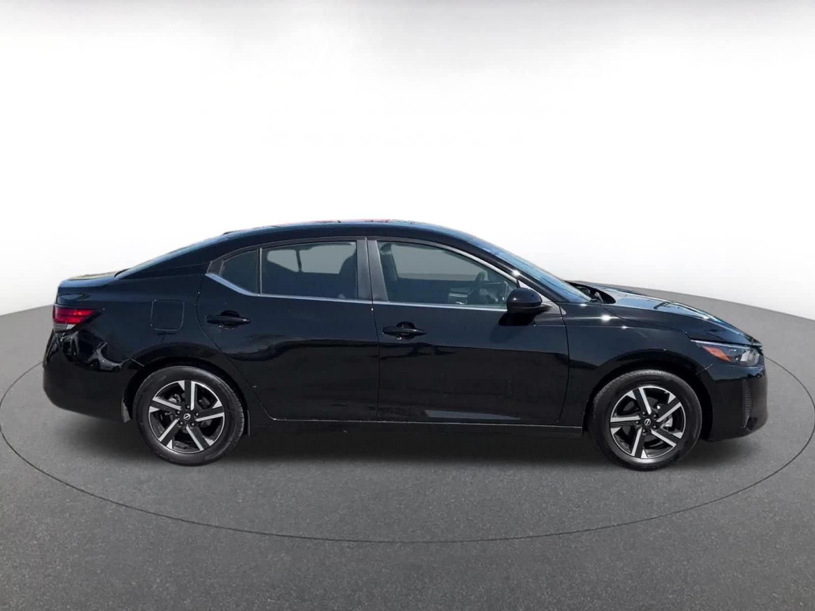 Thumbnail: 2025 Nissan Sentra - 15