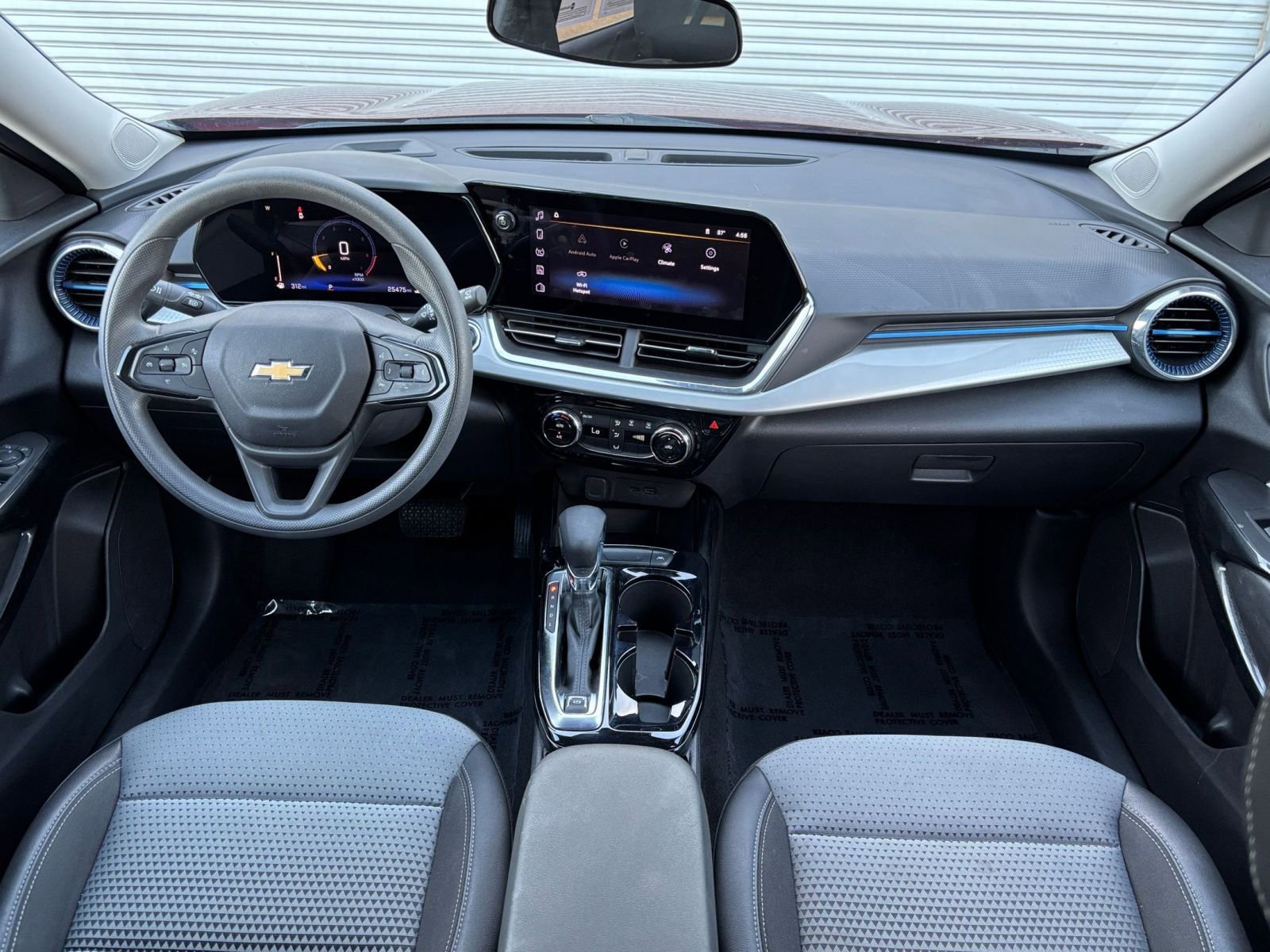 Thumbnail: 2025 Chevrolet Trax - 32
