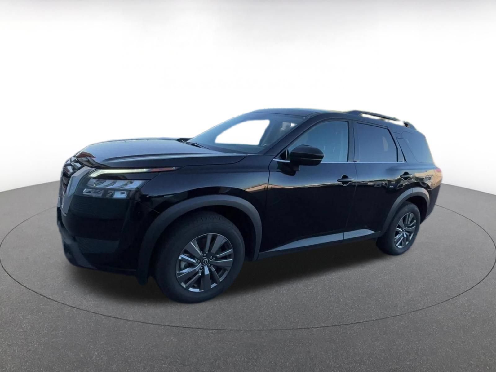 Thumbnail: 2025 Nissan Pathfinder - 8