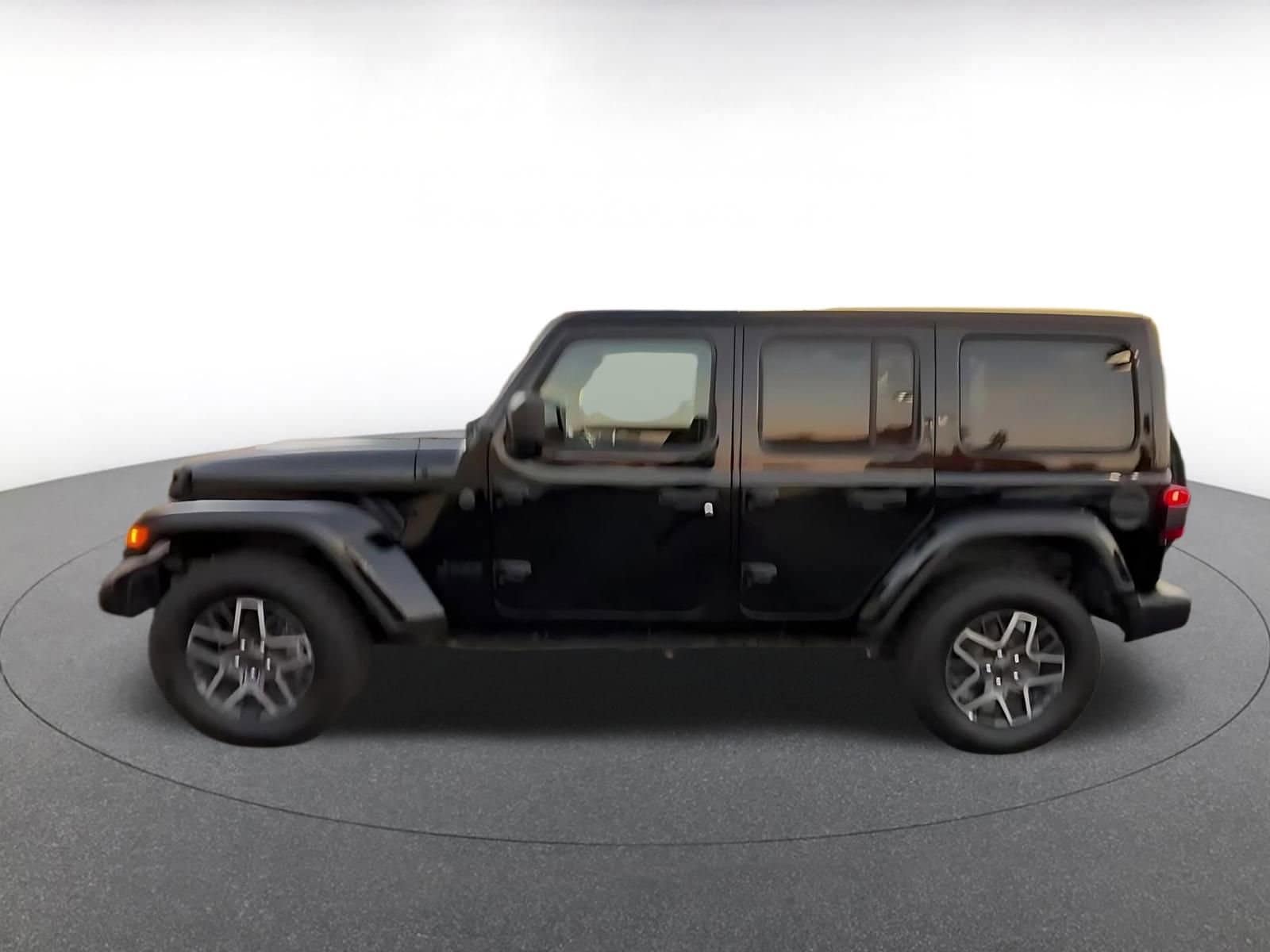 Thumbnail: 2025 Jeep Wrangler - 9