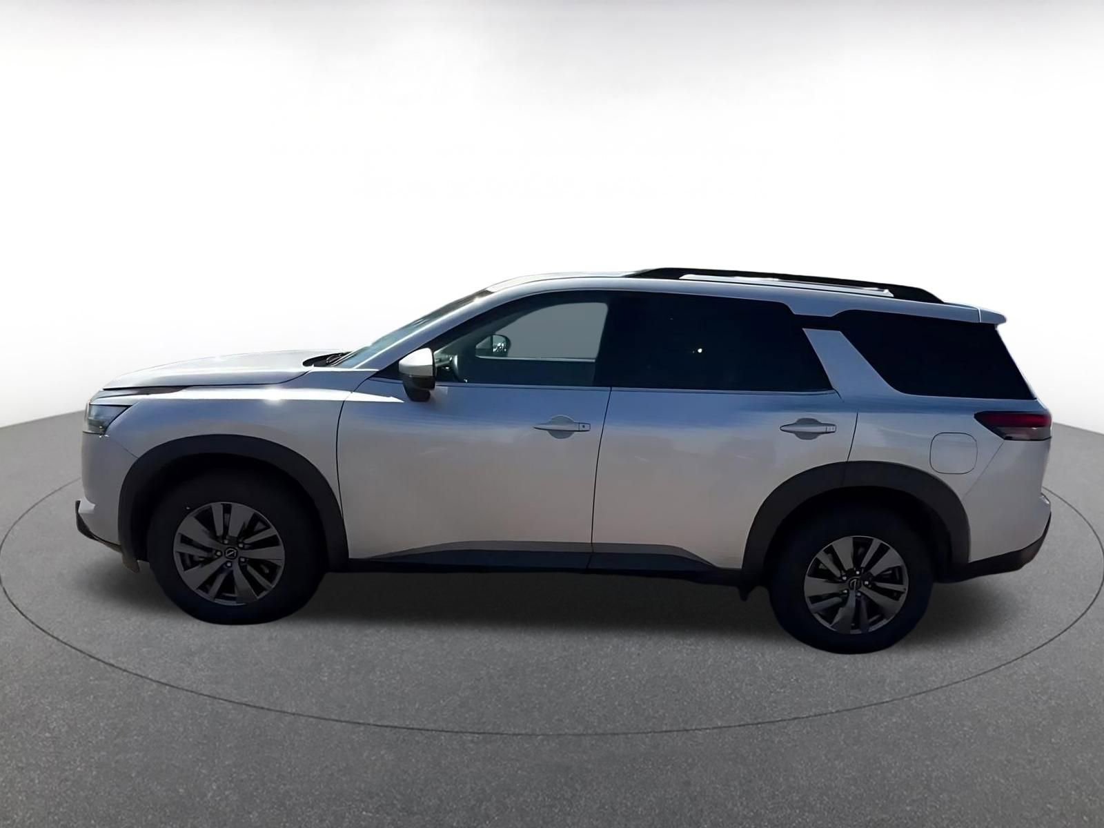 Thumbnail: 2025 Nissan Pathfinder - 9