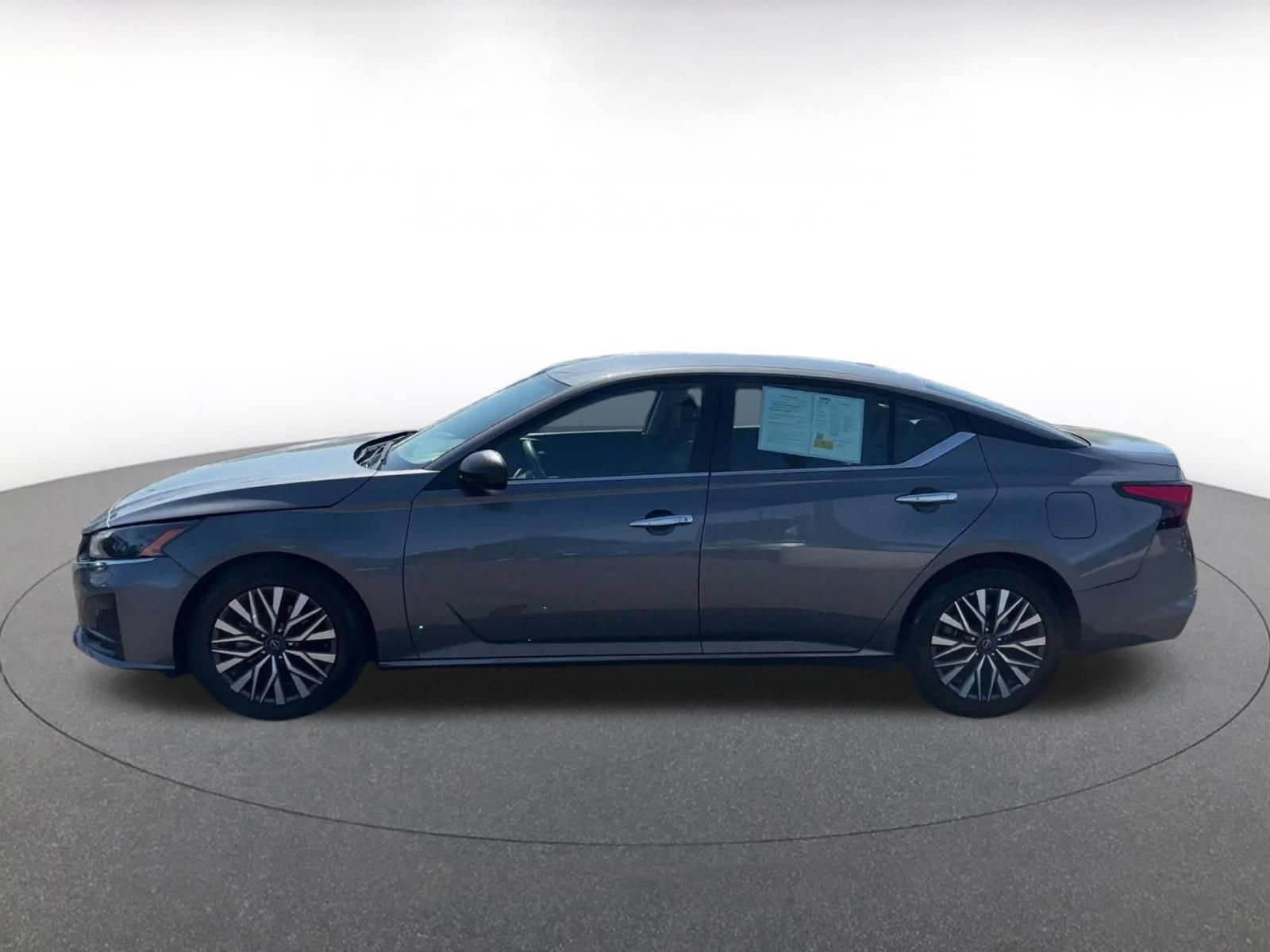 Thumbnail: 2025 Nissan Altima - 8