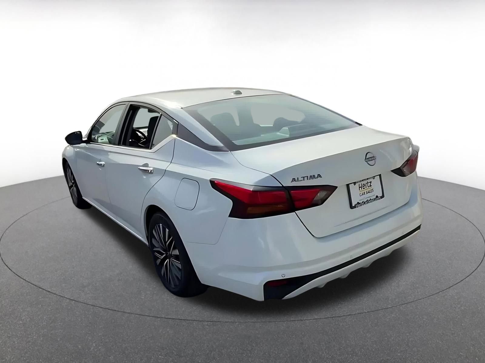 Thumbnail: 2025 Nissan Altima - 11