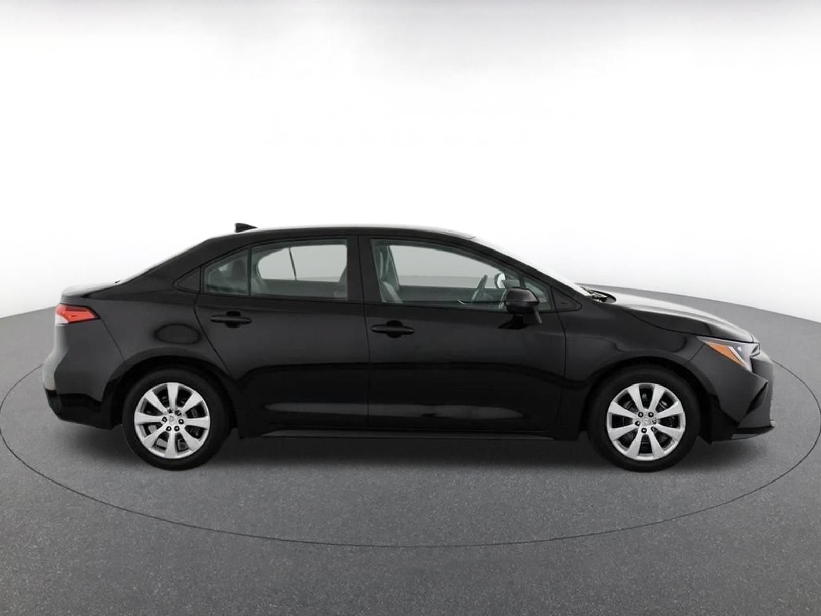 Thumbnail: 2025 Toyota Corolla - 11
