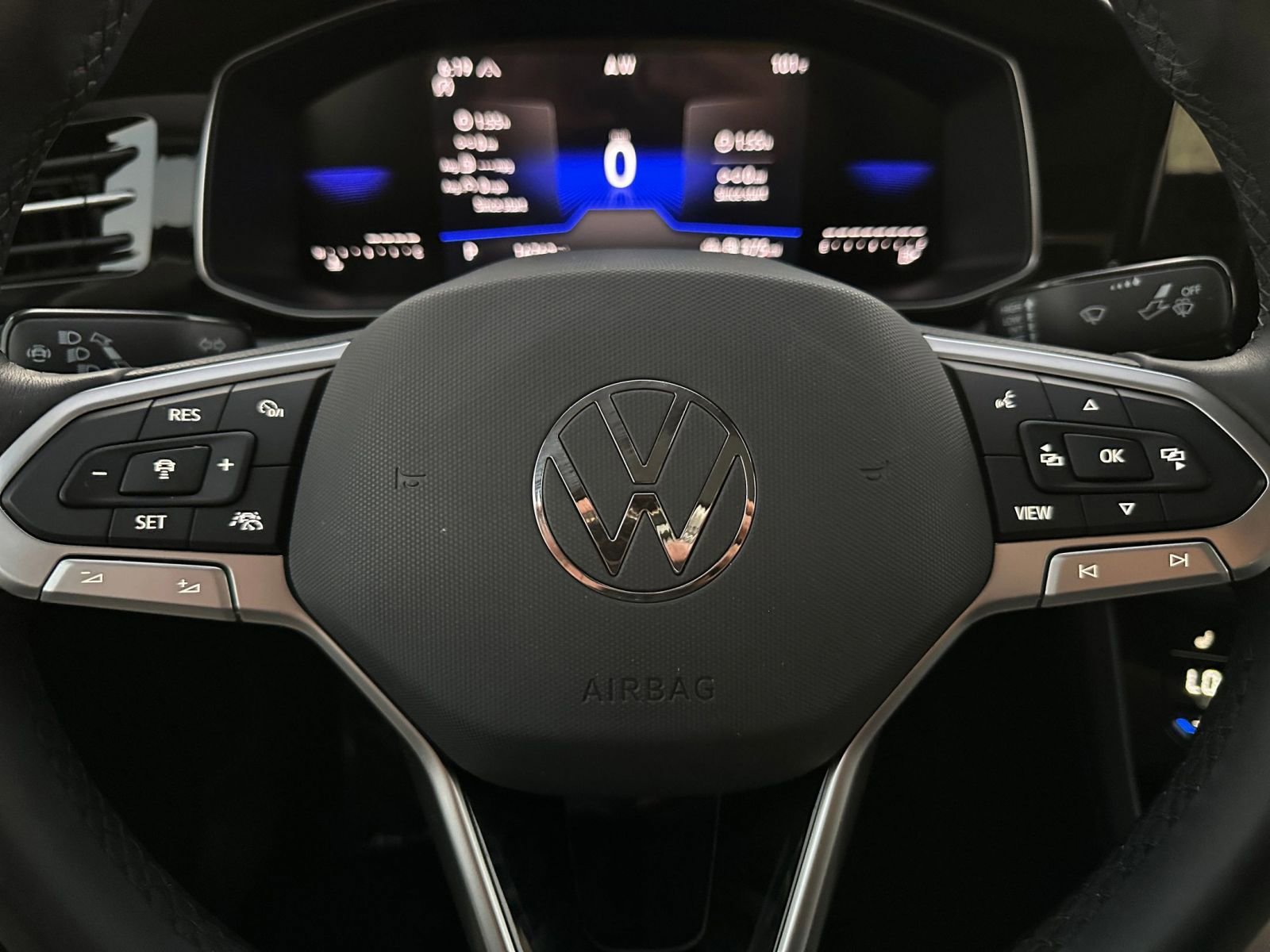 Thumbnail: 2025 Volkswagen Jetta - 28