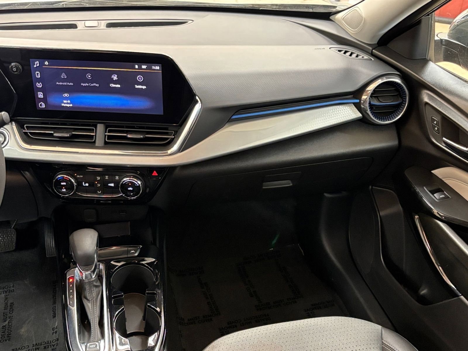 Thumbnail: 2025 Chevrolet Trax - 34