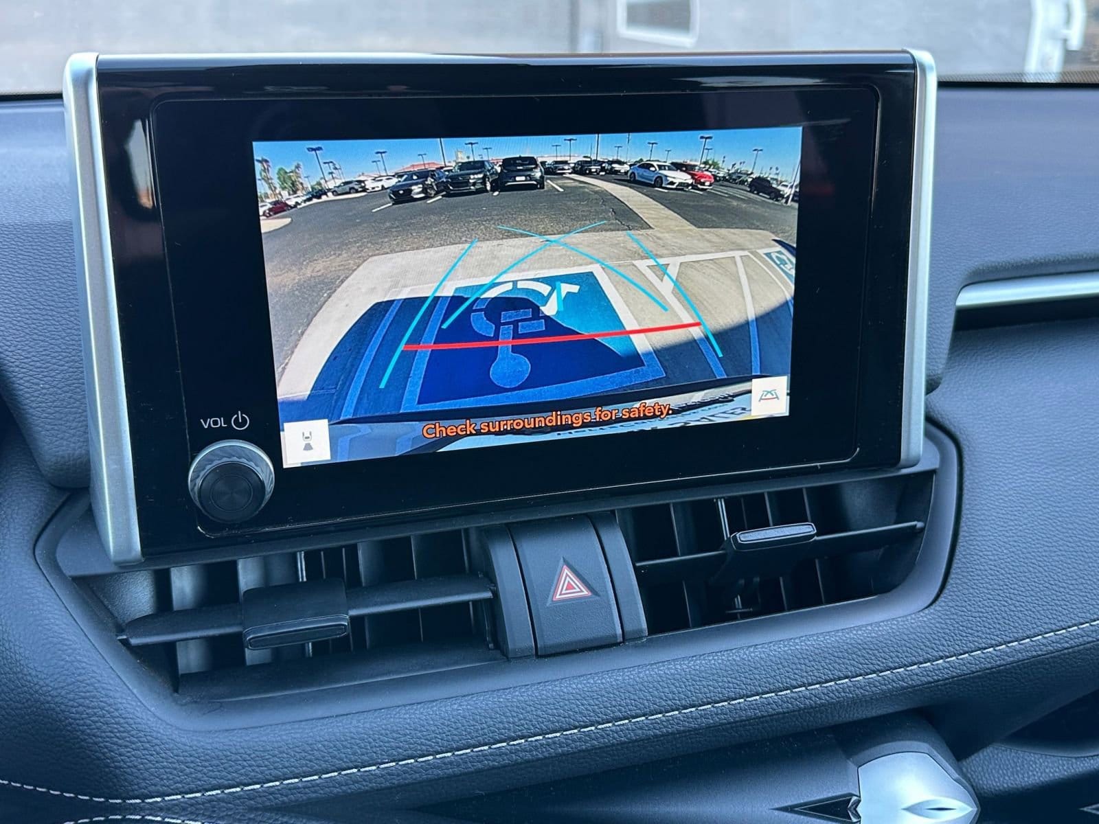 Thumbnail: 2025 Toyota RAV4 - 17