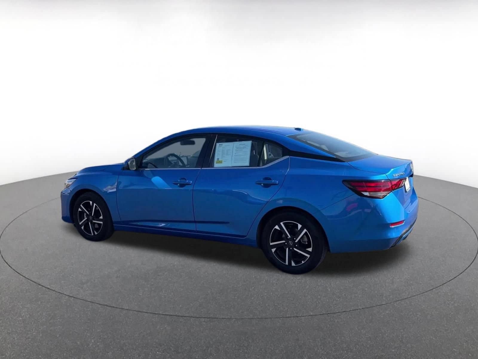 Thumbnail: 2025 Nissan Sentra - 9