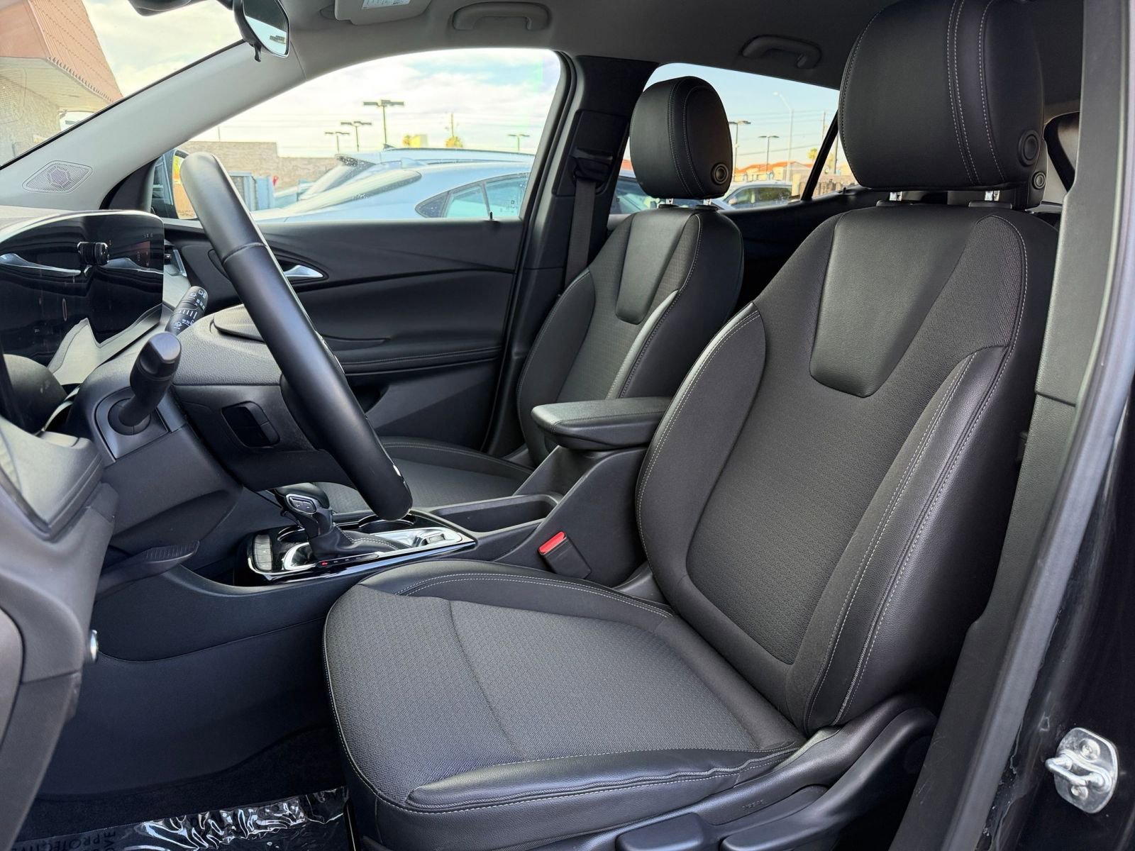 Thumbnail: 2025 Buick Encore GX - 35