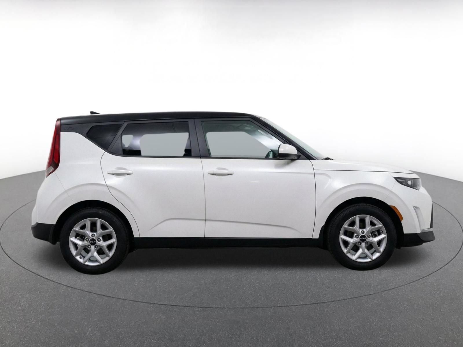 Thumbnail: 2025 Kia Soul - 10