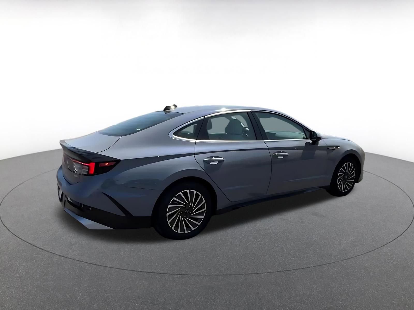 Thumbnail: 2025 Hyundai Sonata - 15