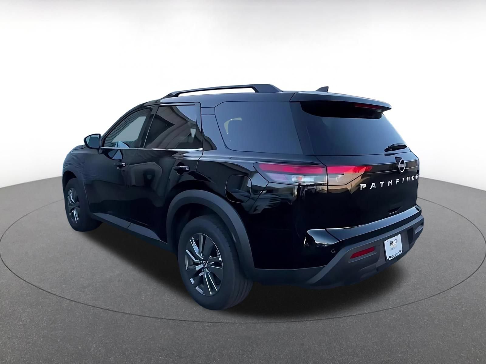 Thumbnail: 2025 Nissan Pathfinder - 10