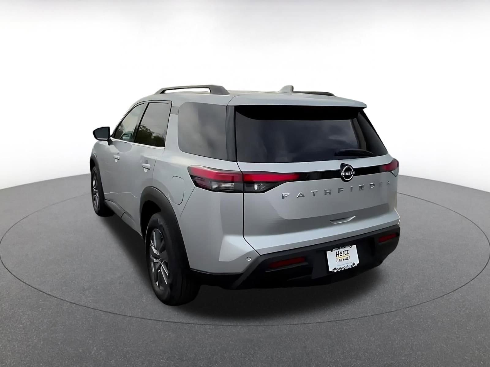 Thumbnail: 2025 Nissan Pathfinder - 11