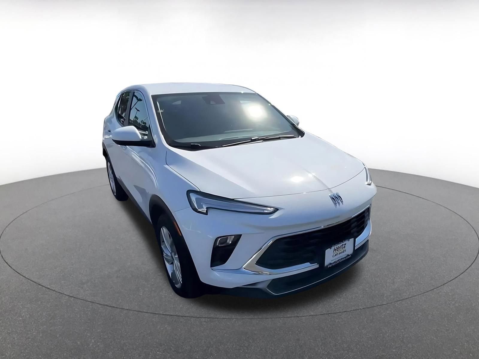 Thumbnail: 2025 Buick Encore GX - 3