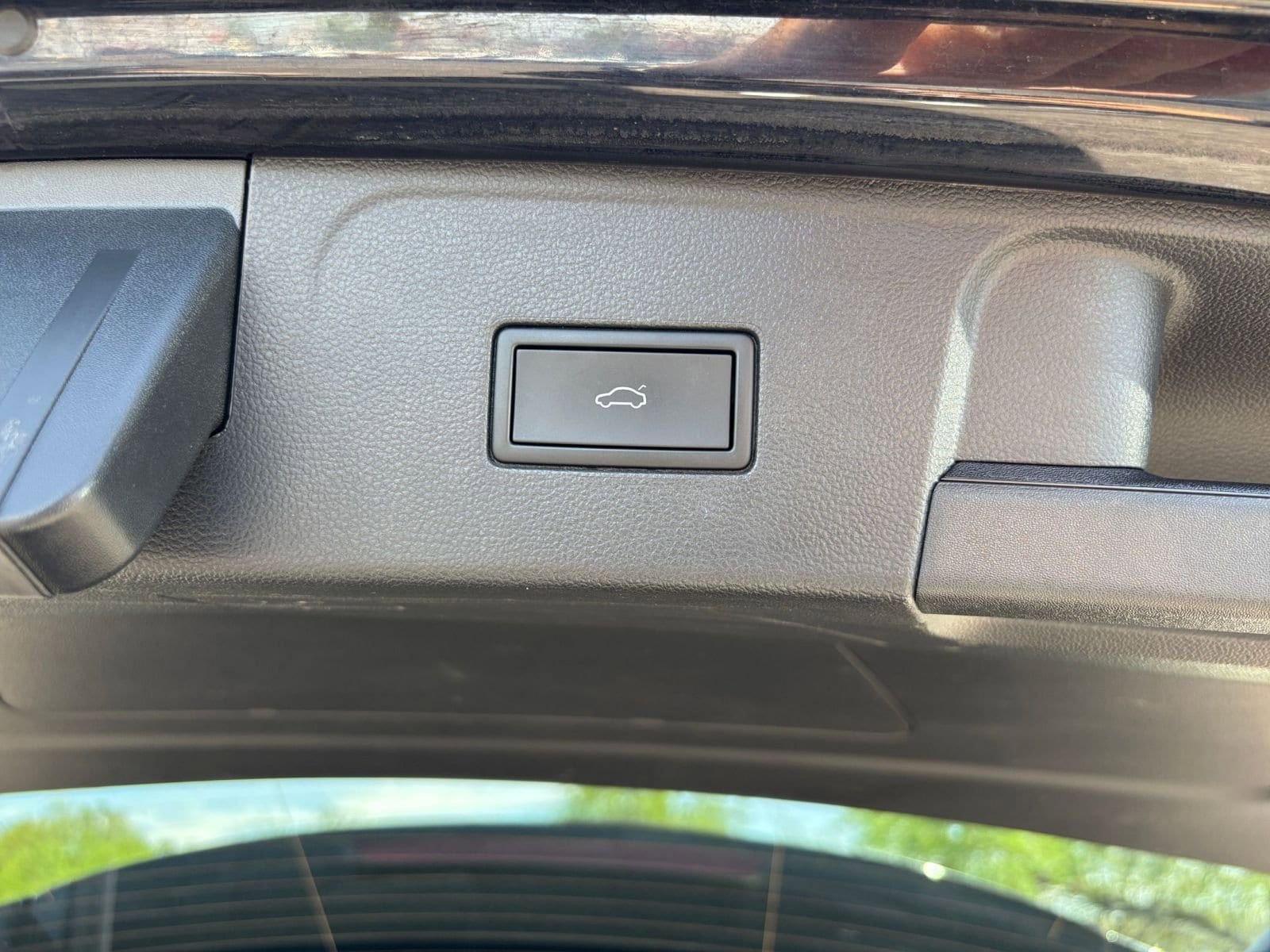 Thumbnail: 2025 Volkswagen Atlas - 23