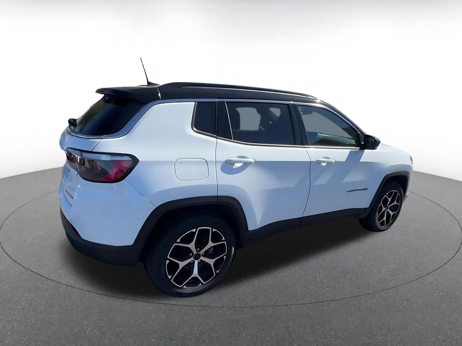 Thumbnail: 2025 Jeep Compass - 15