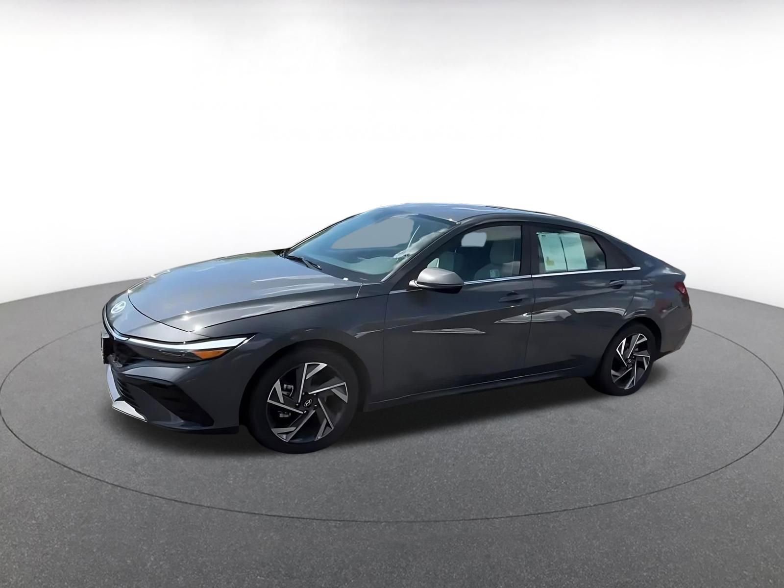 Thumbnail: 2025 Hyundai Elantra - 8